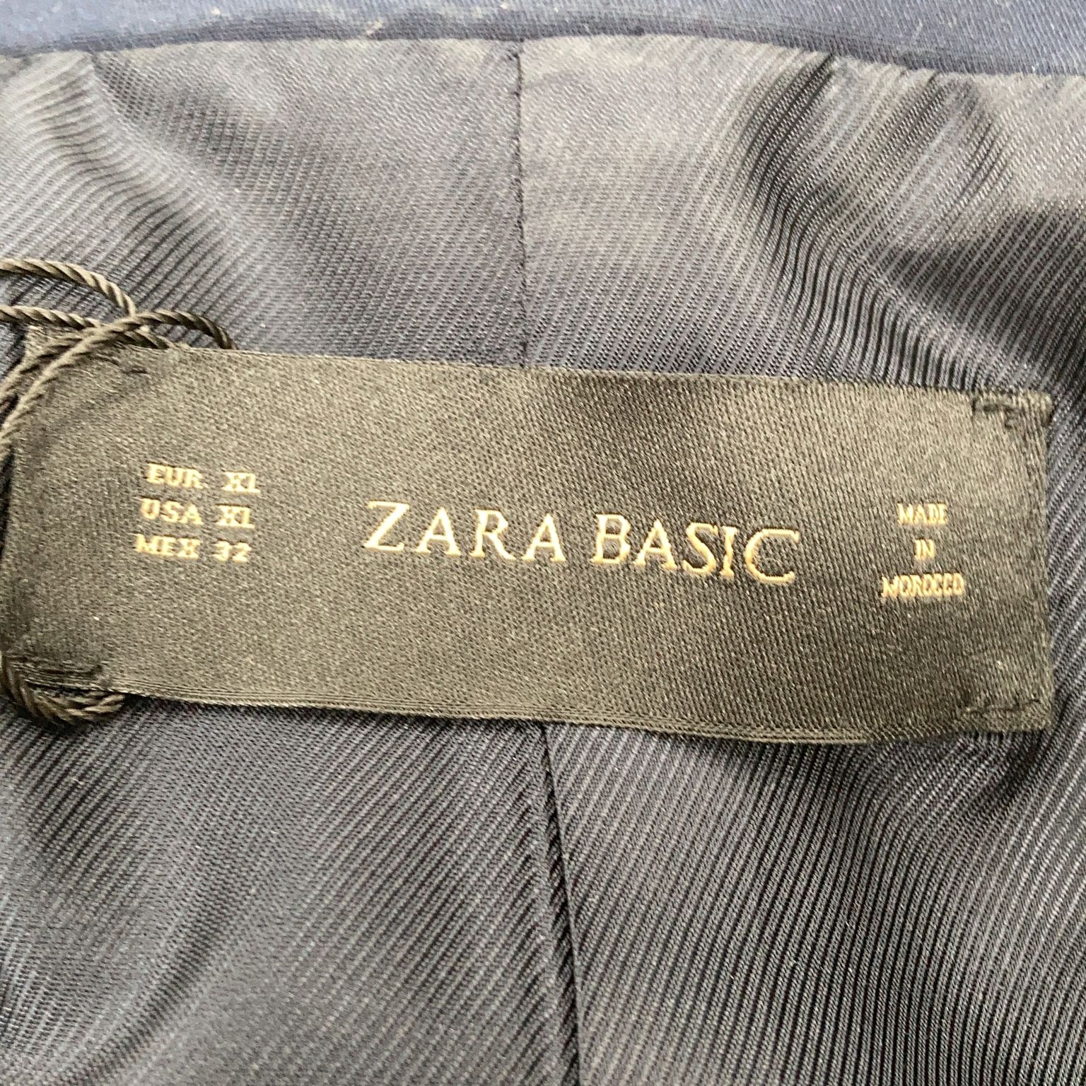 Zara Basic