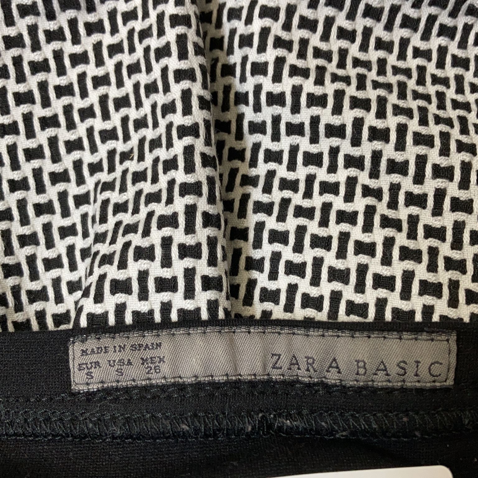 Zara Basic