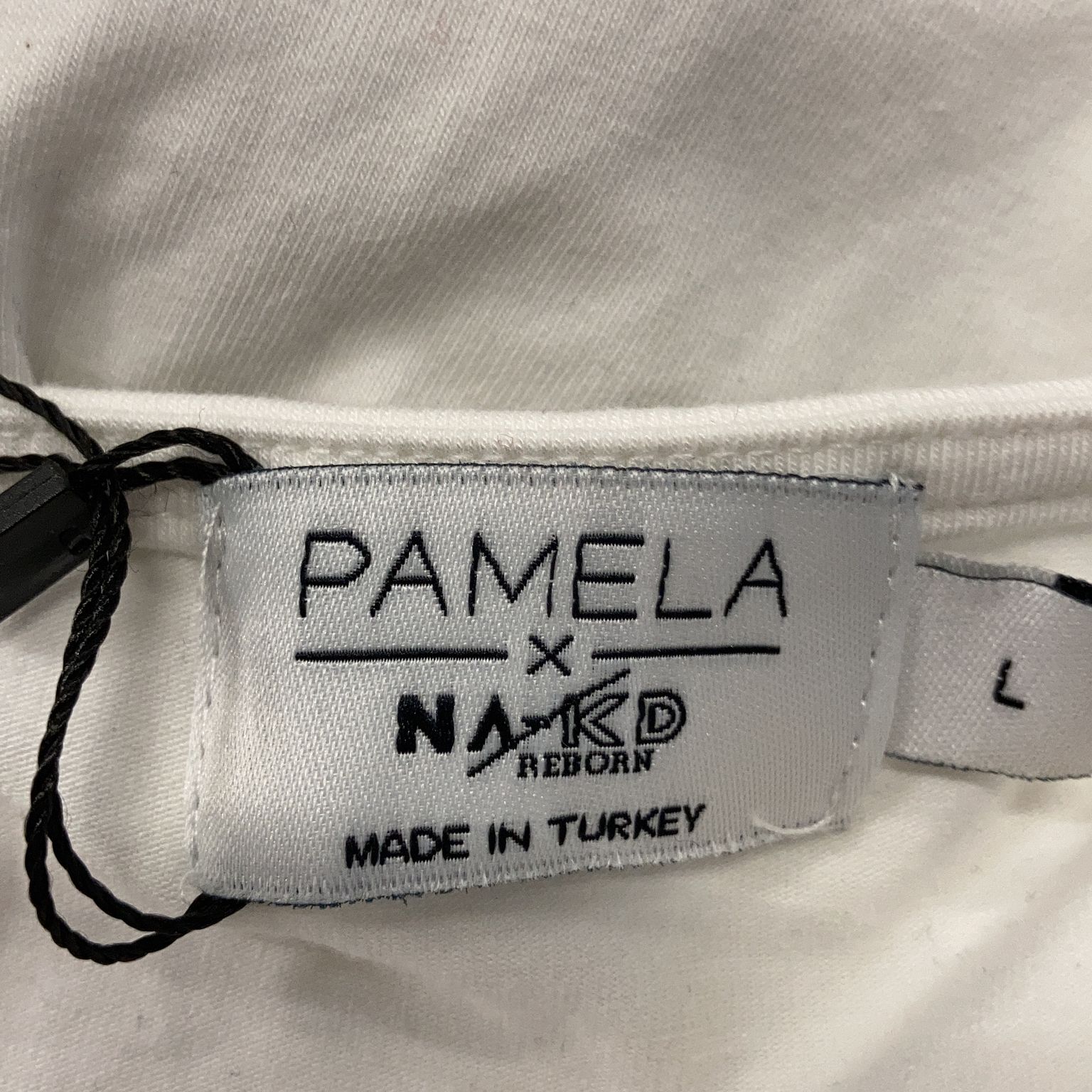 Pamela x NA-KD