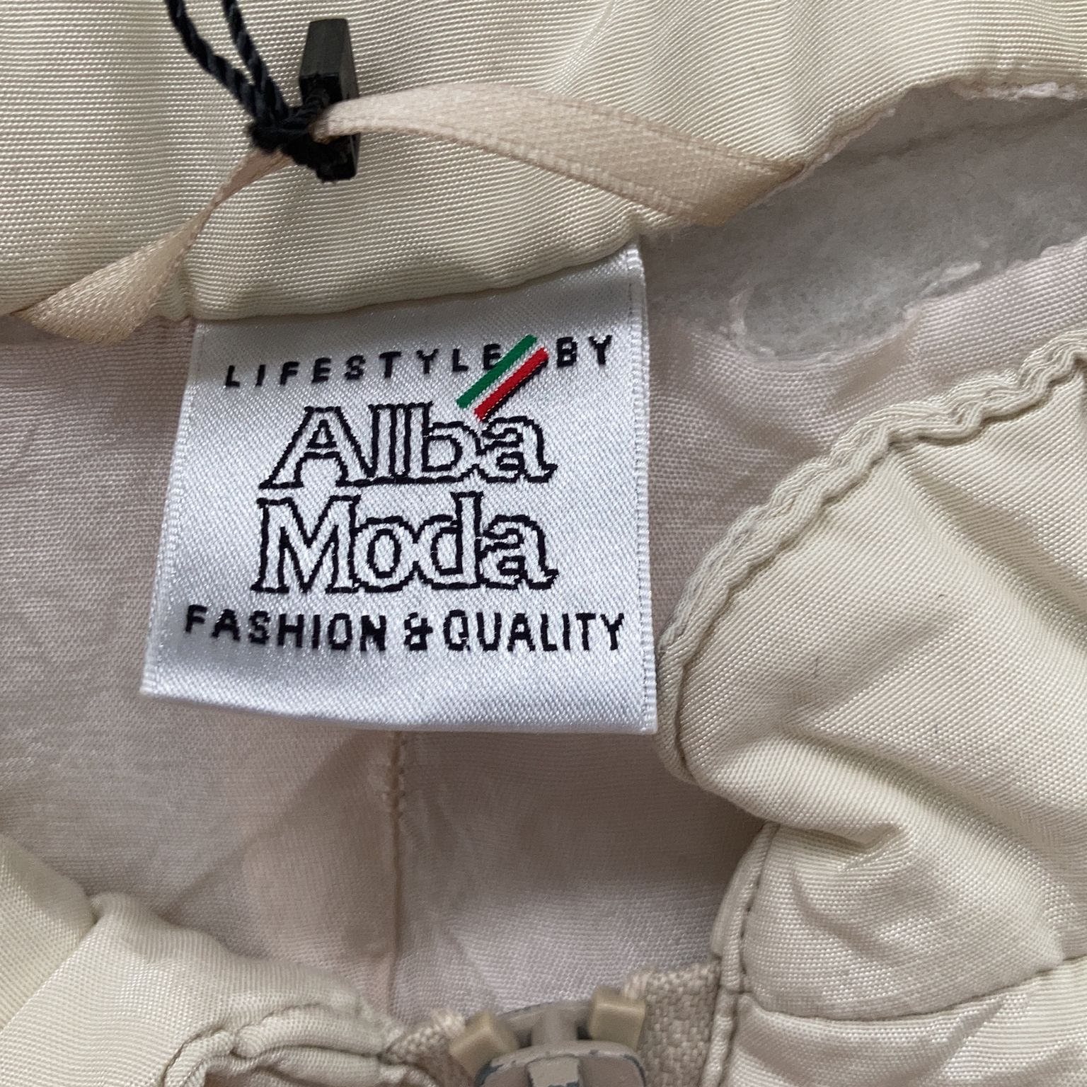 Alba Moda