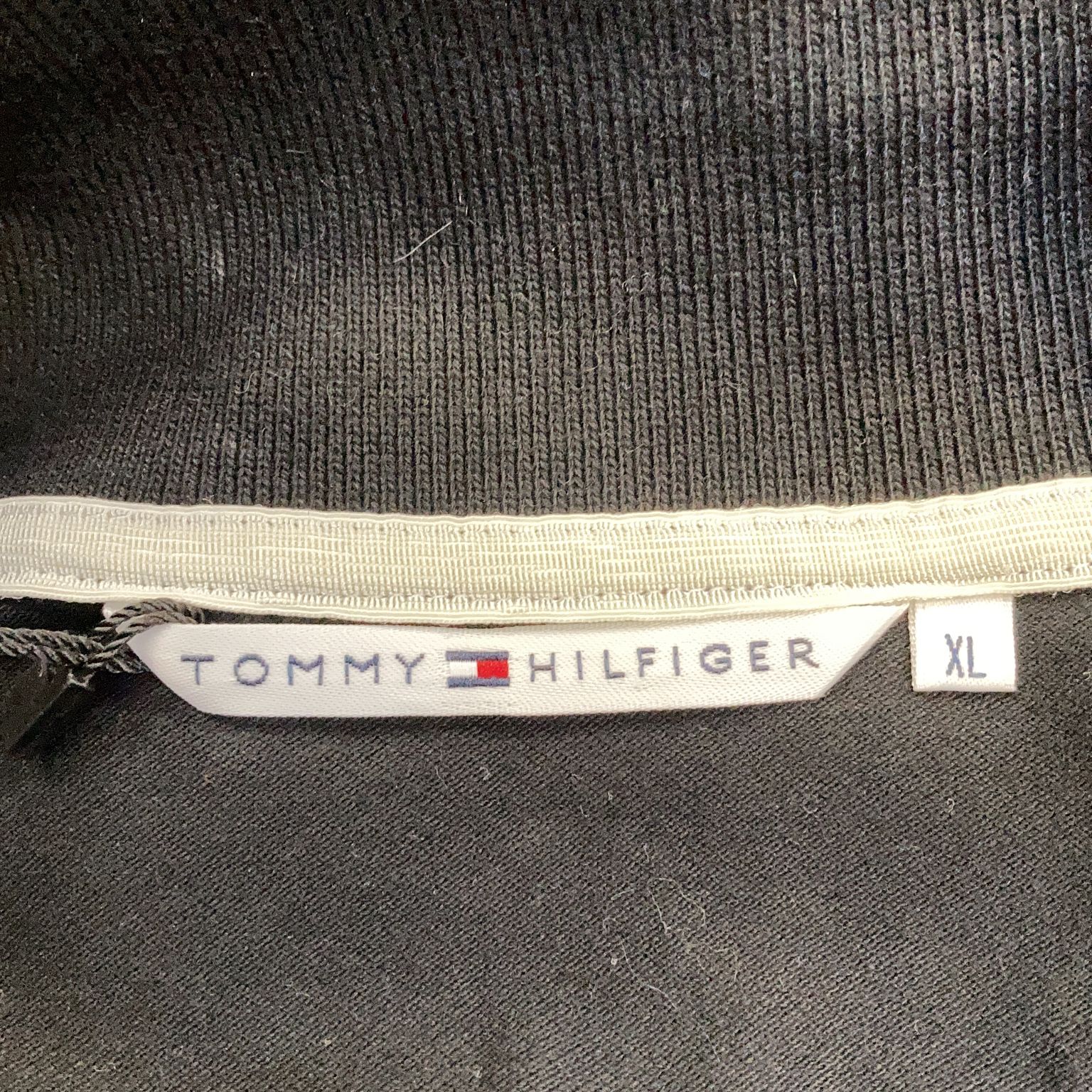 Tommy Hilfiger