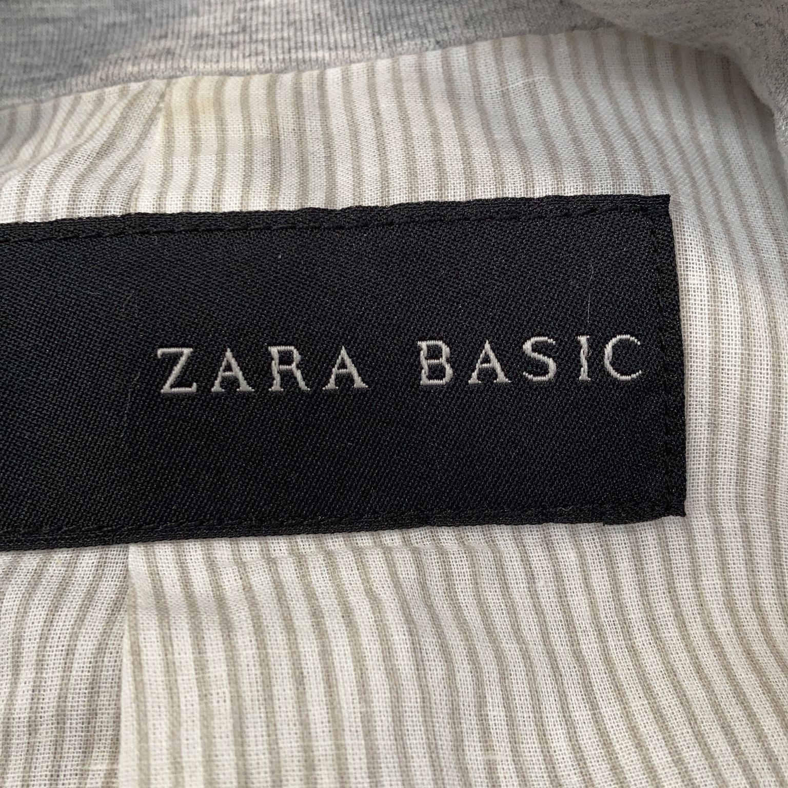 Zara Basic