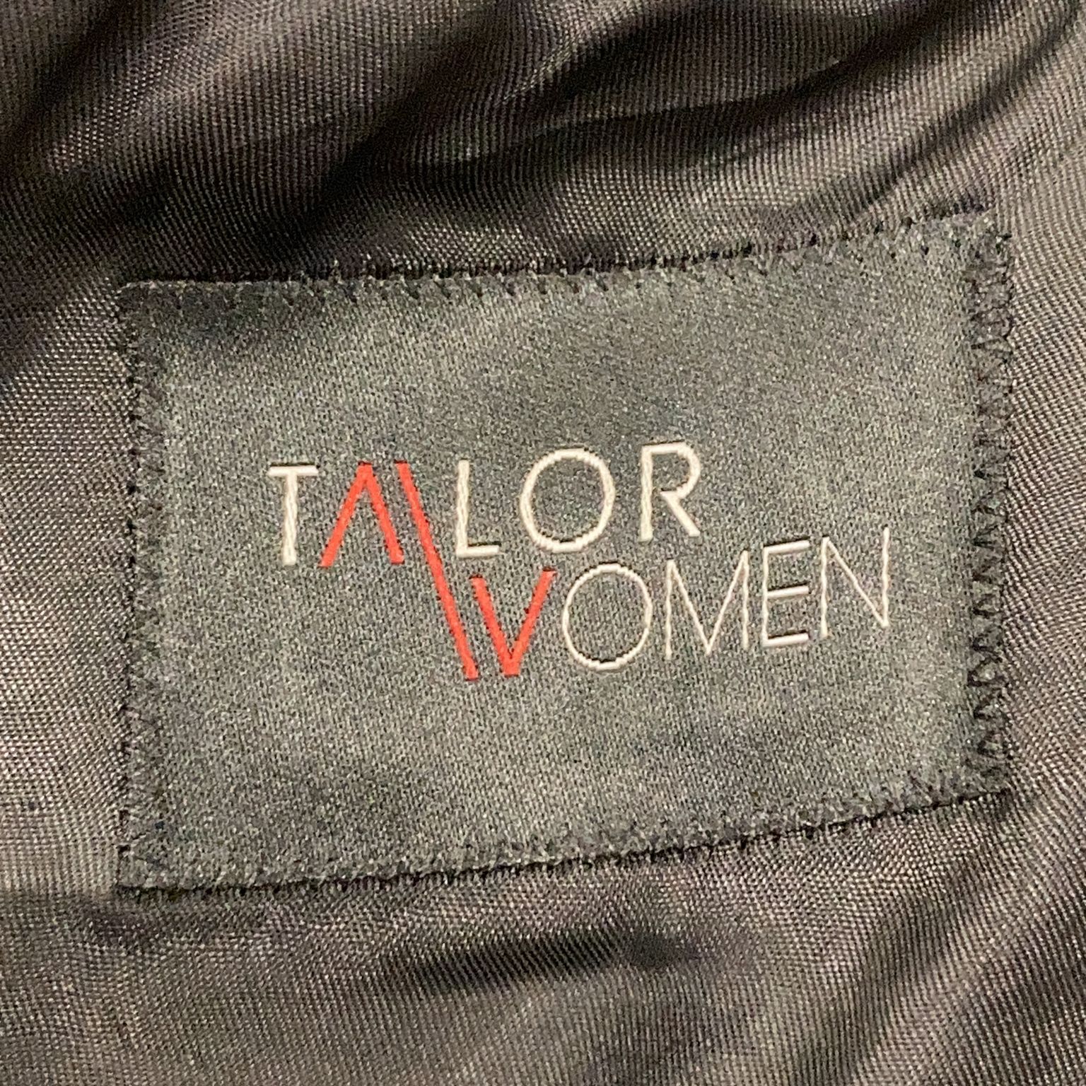 Taylor Women