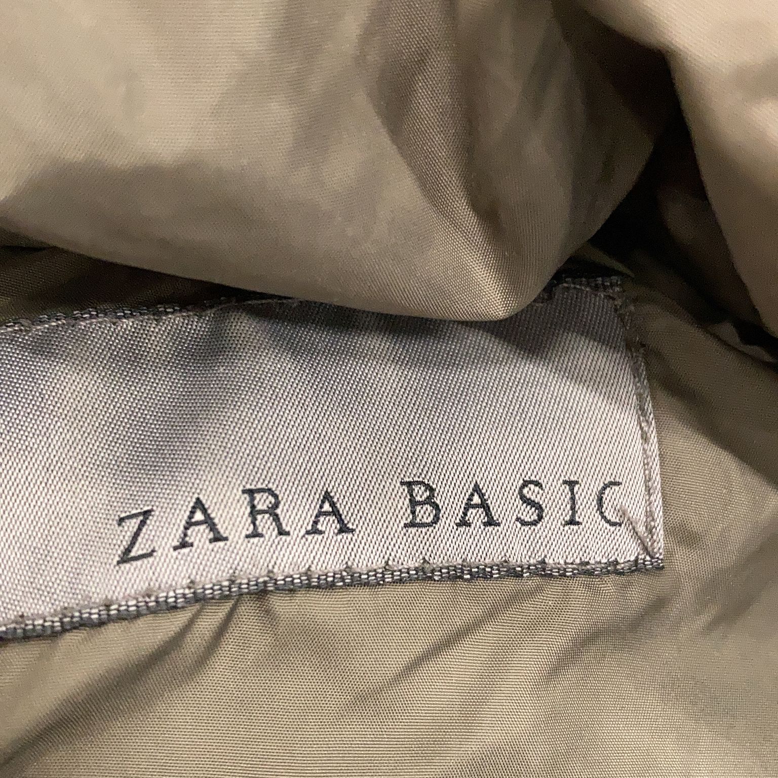 Zara Basic