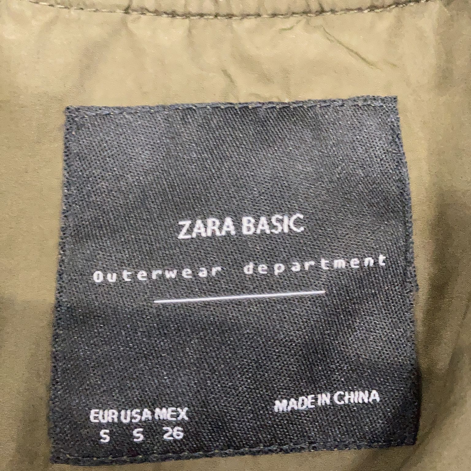 Zara Basic