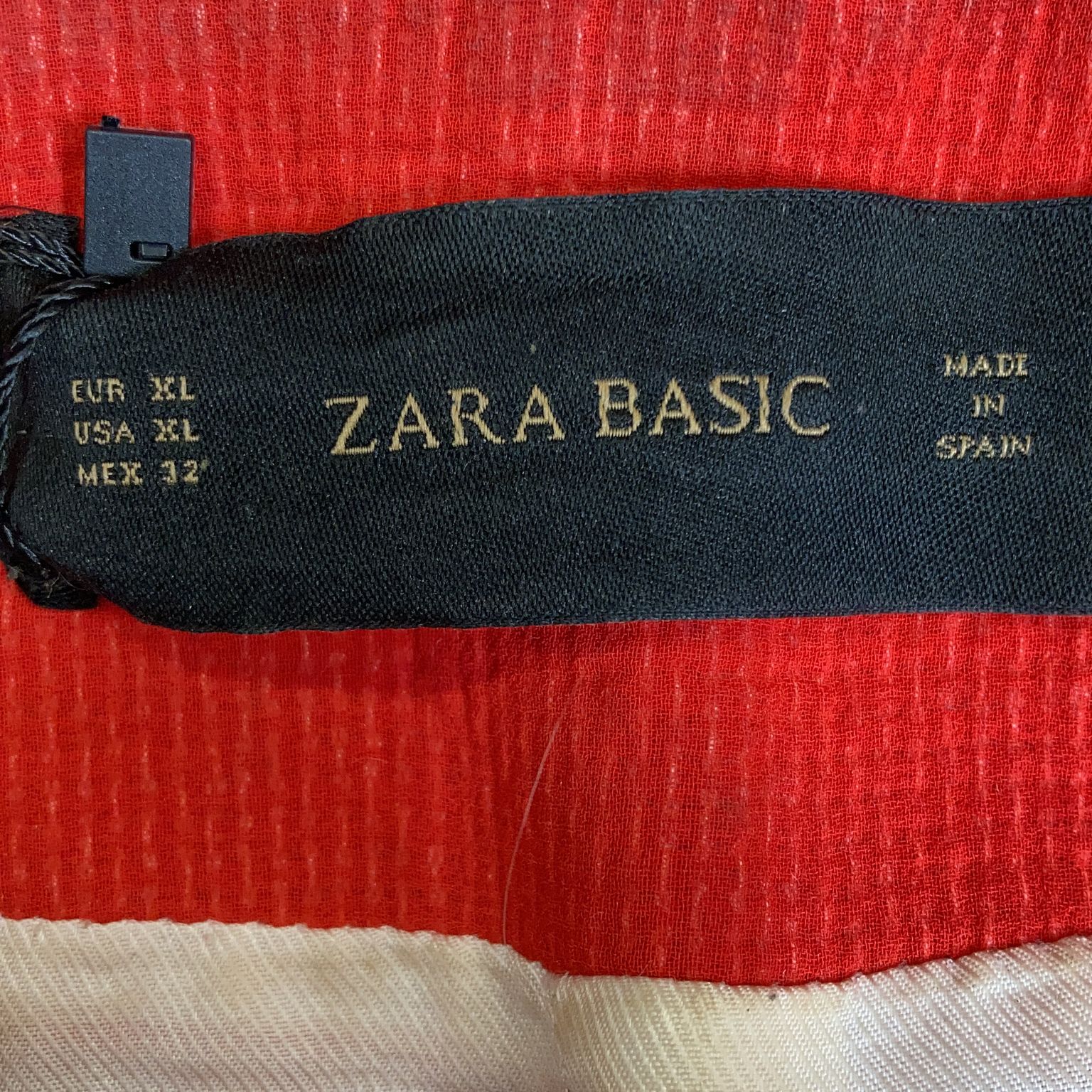 Zara Basic