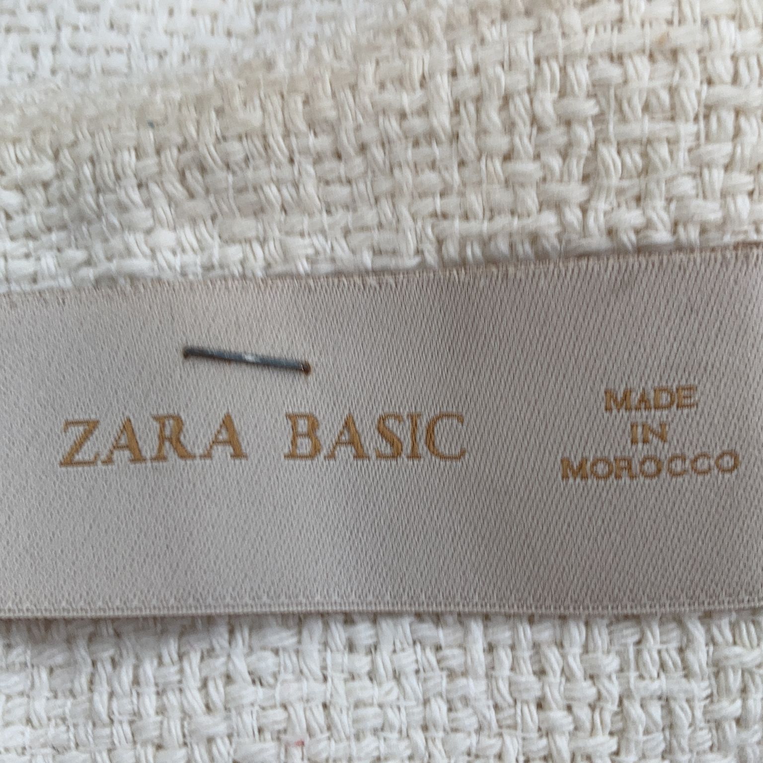 Zara Basic