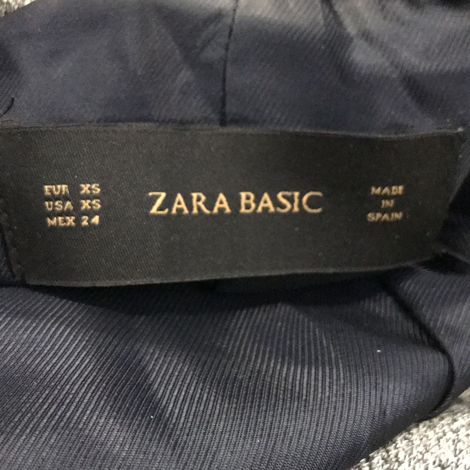 Zara Basic