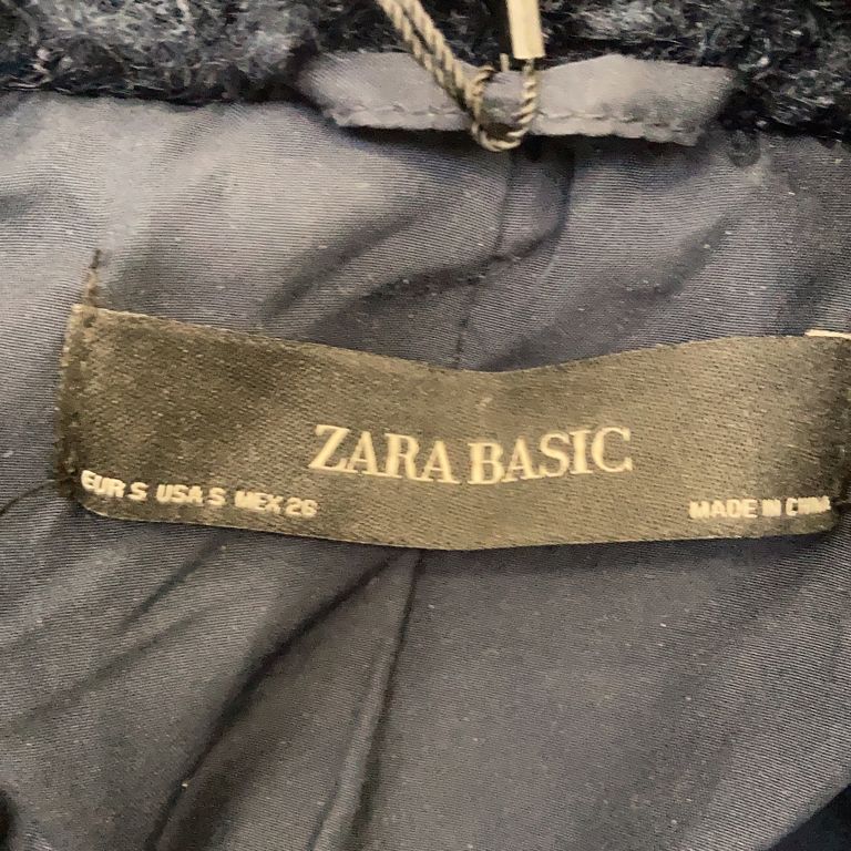 Zara Basic