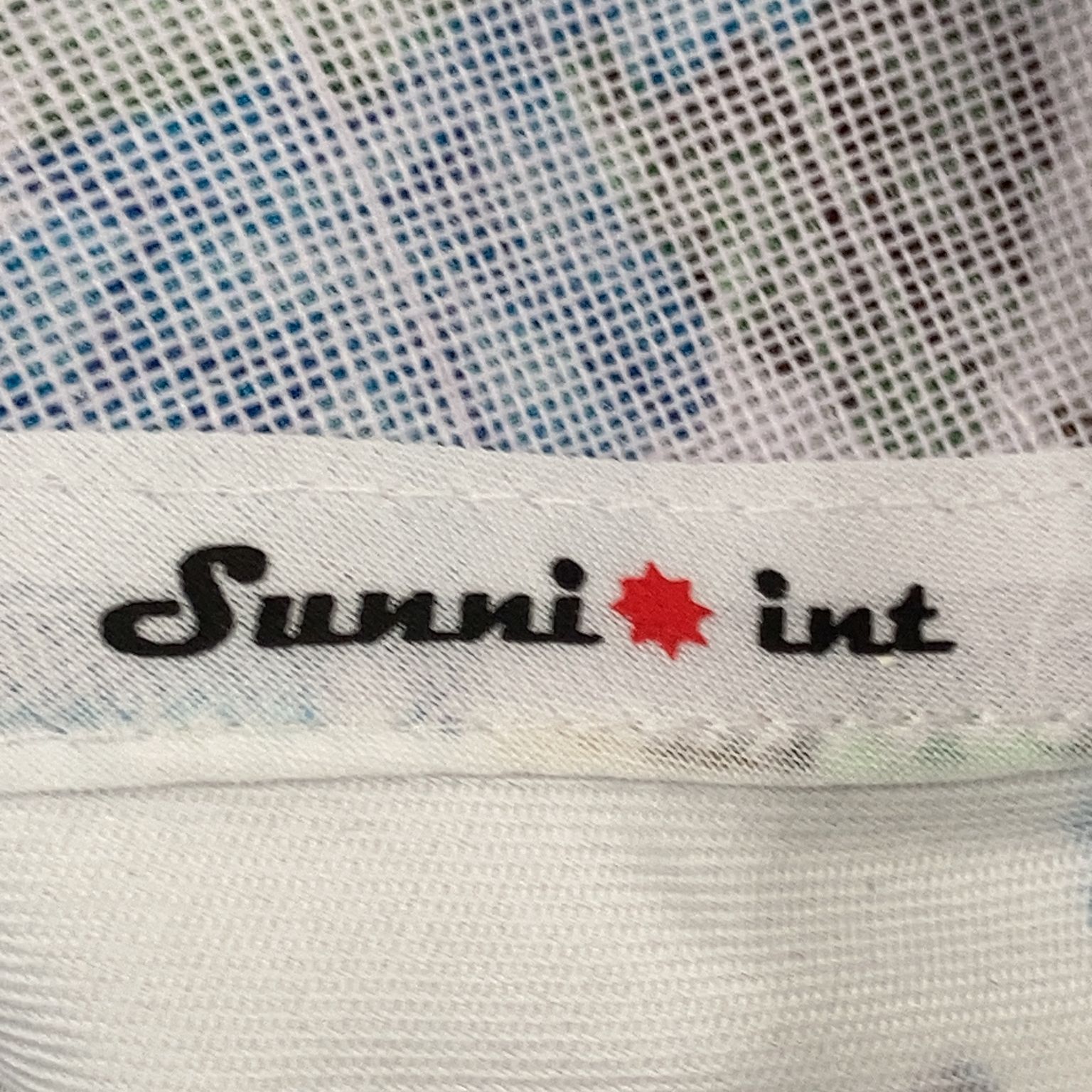 Sunni Int