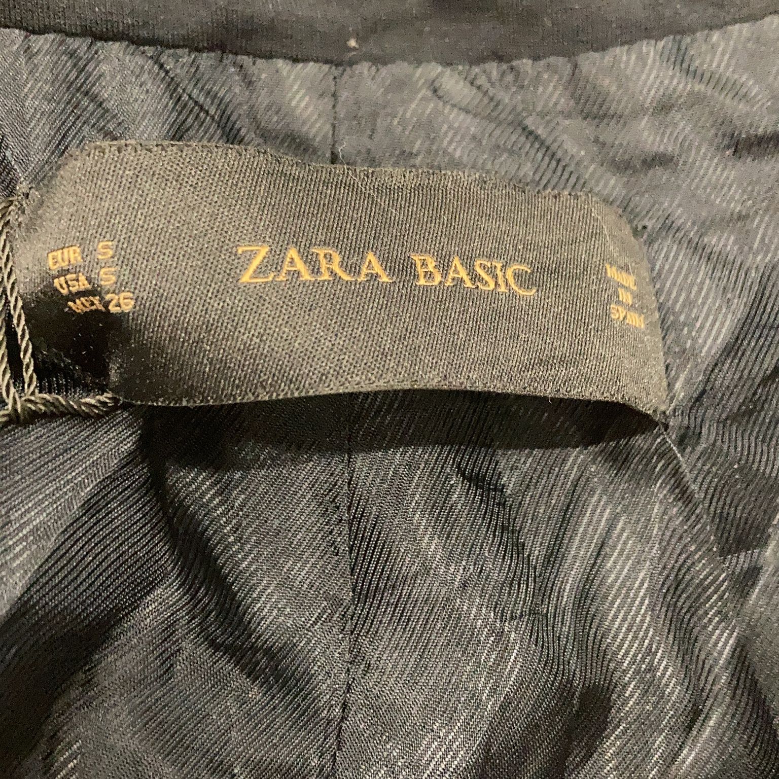 Zara Basic