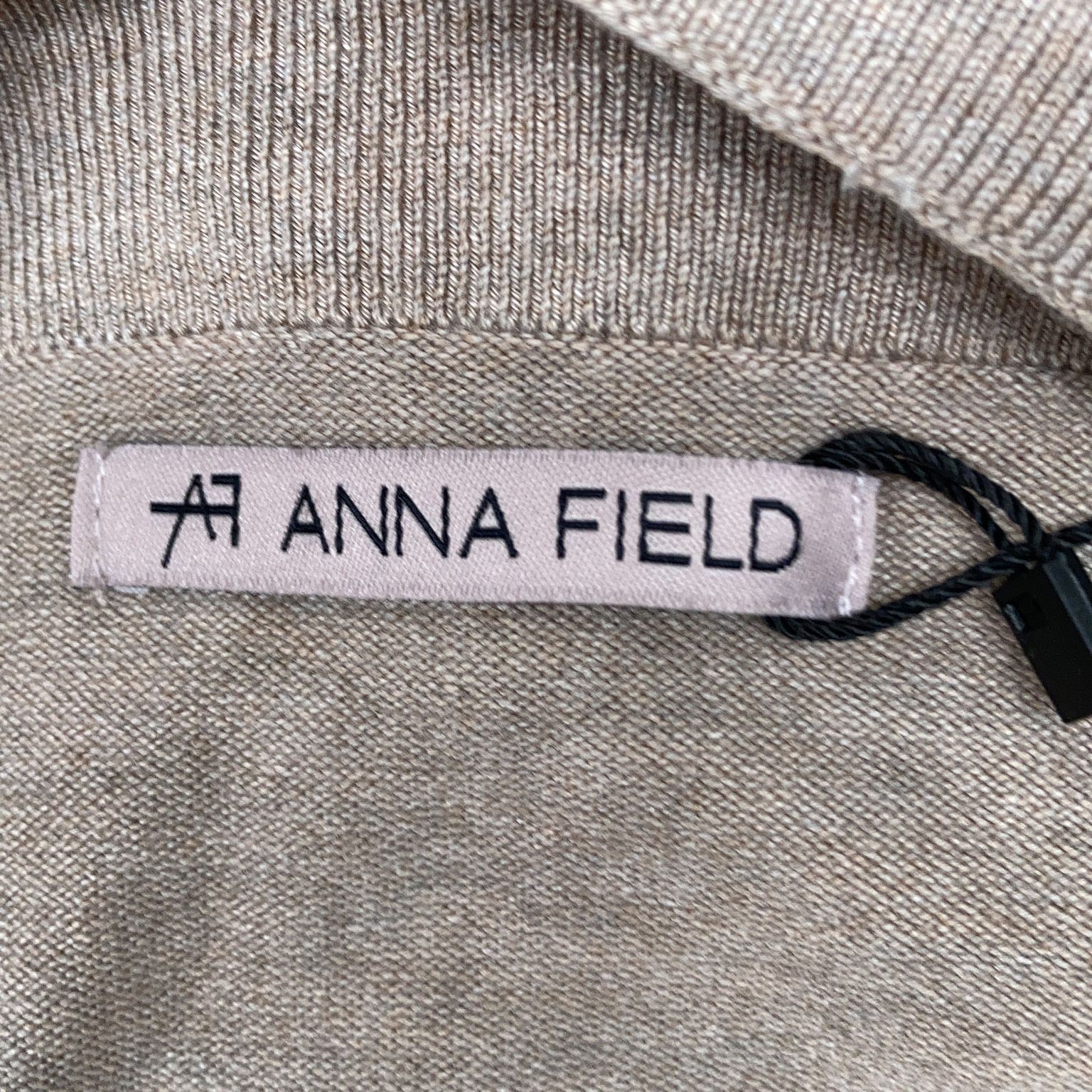 Anna Field