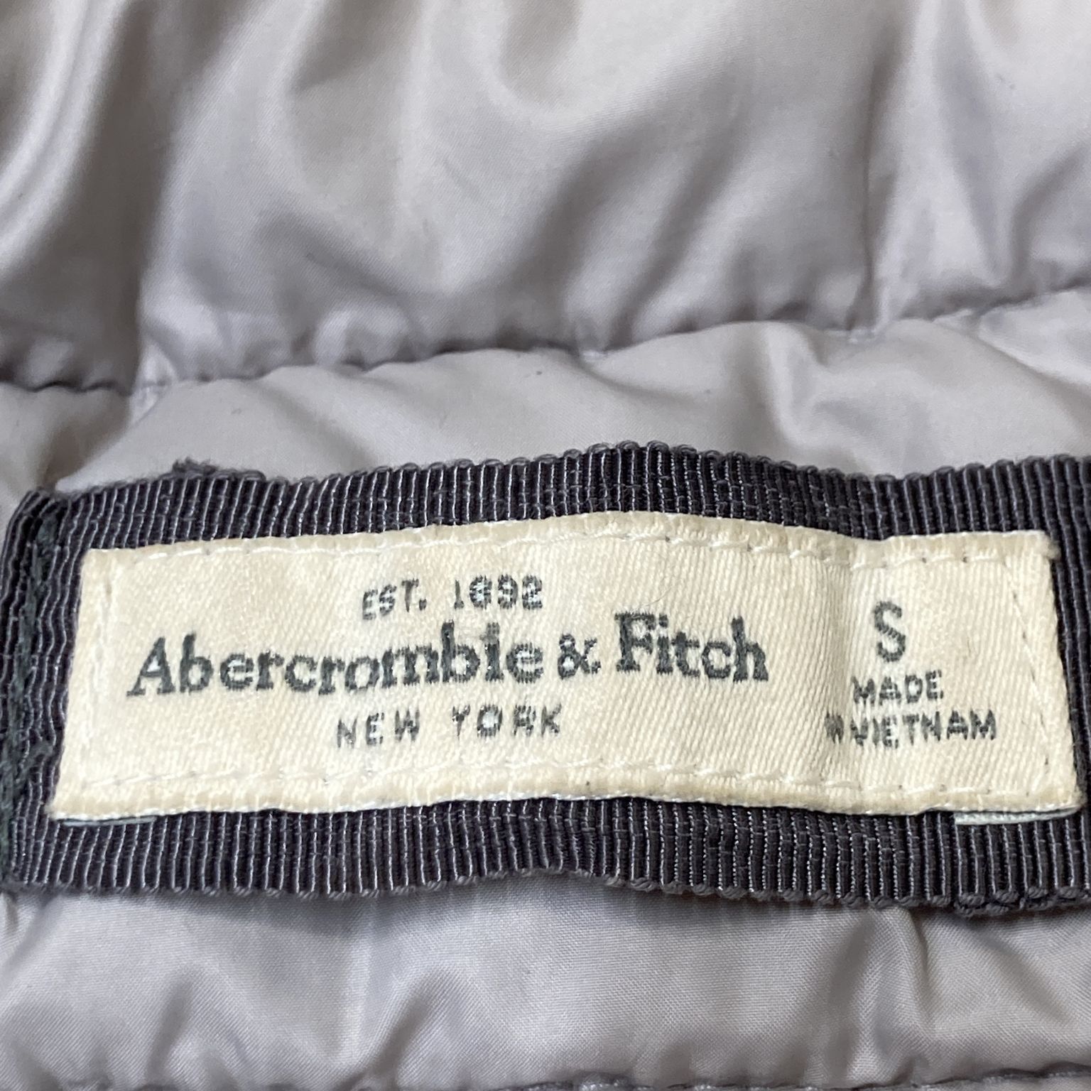 Abercrombie  Fitch