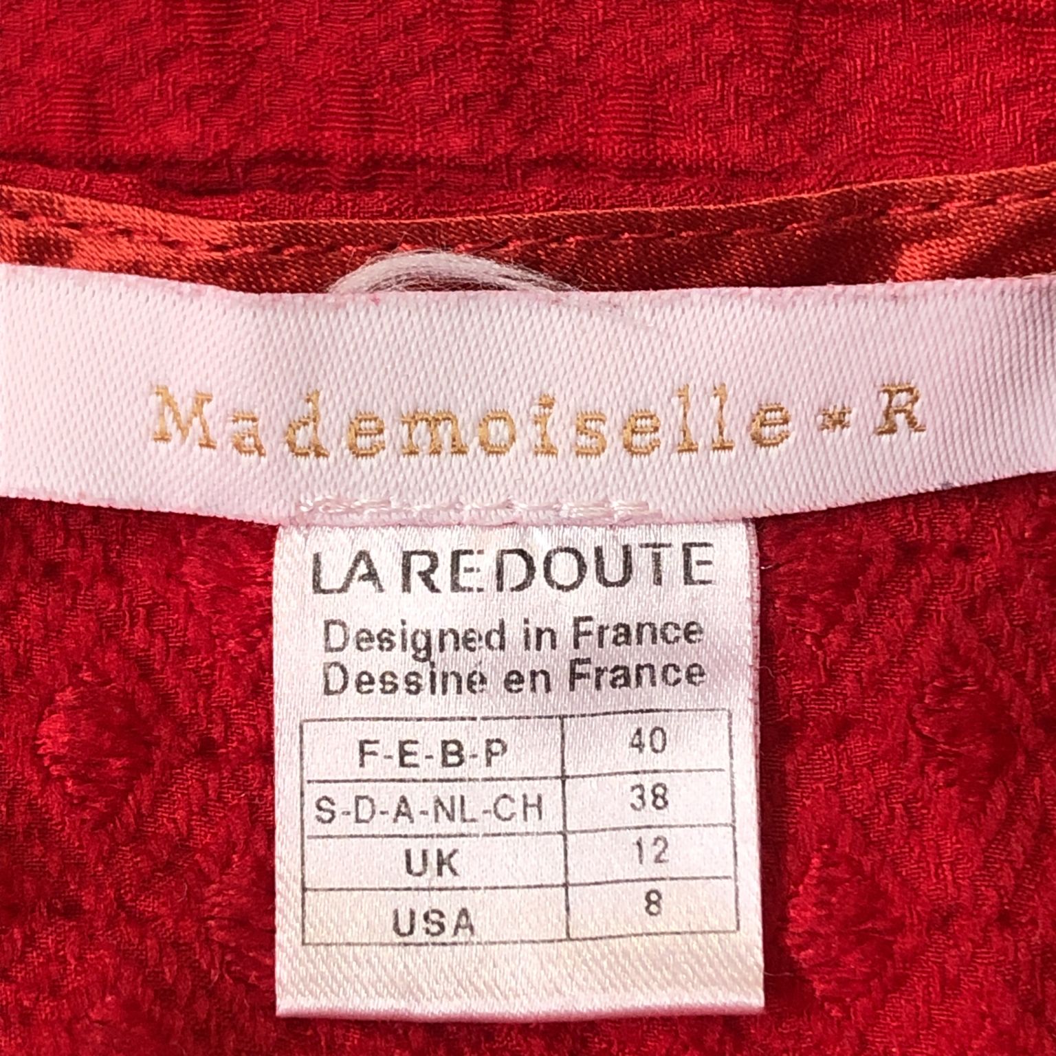 Mademoiselle R