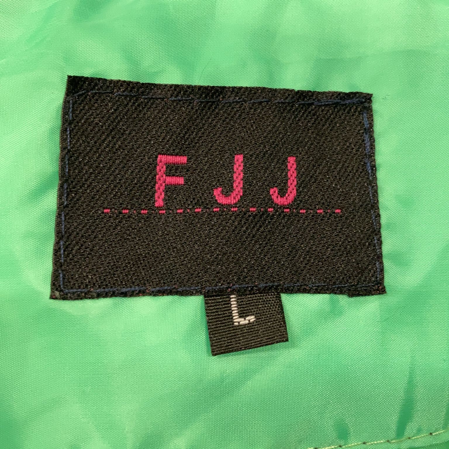 F J J