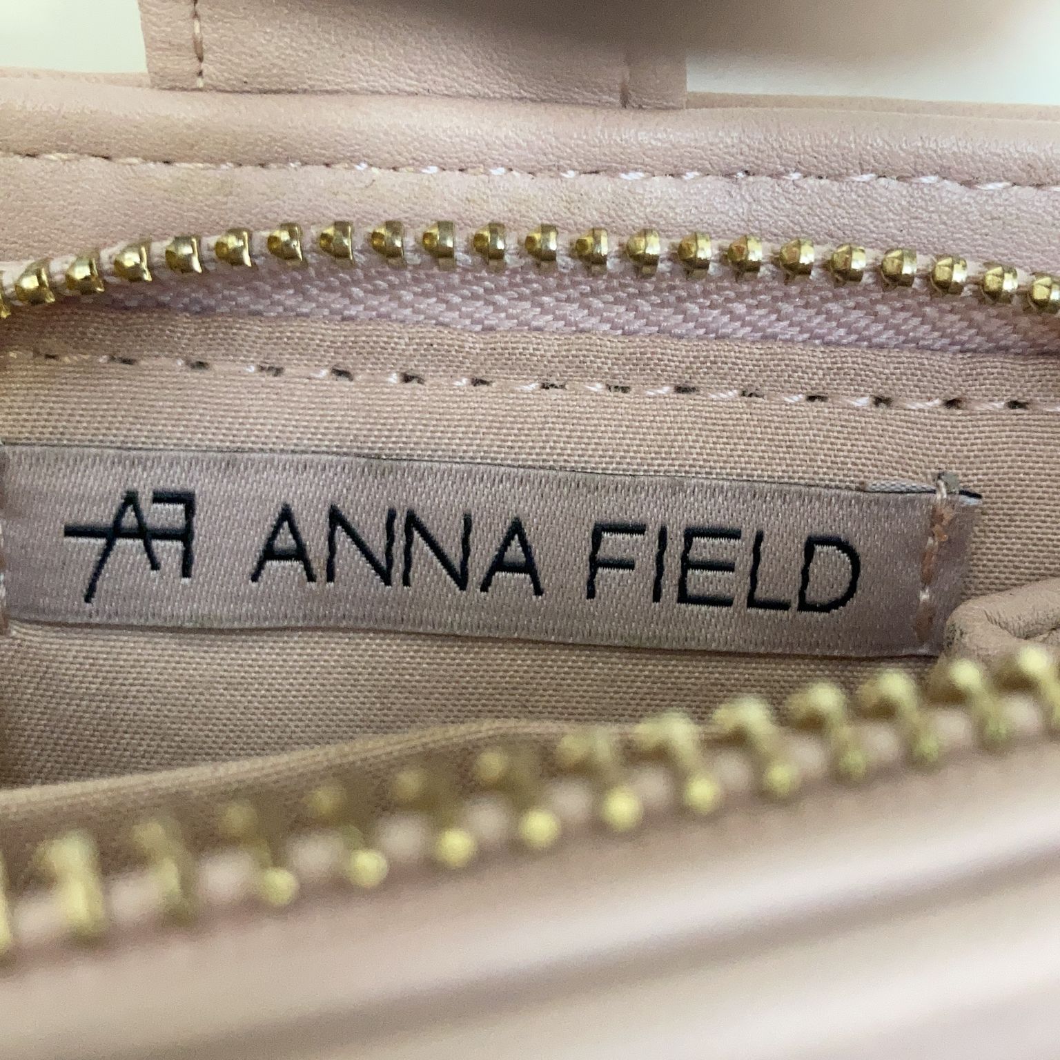 Anna Field