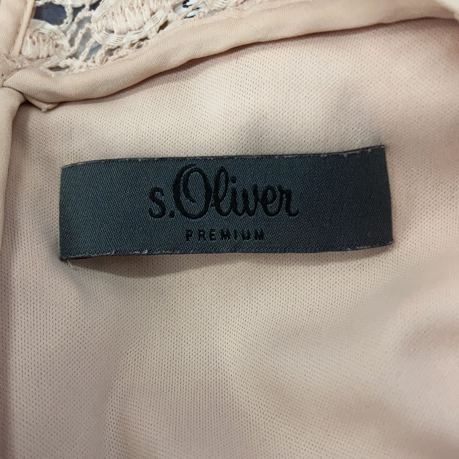 s.Oliver Premium