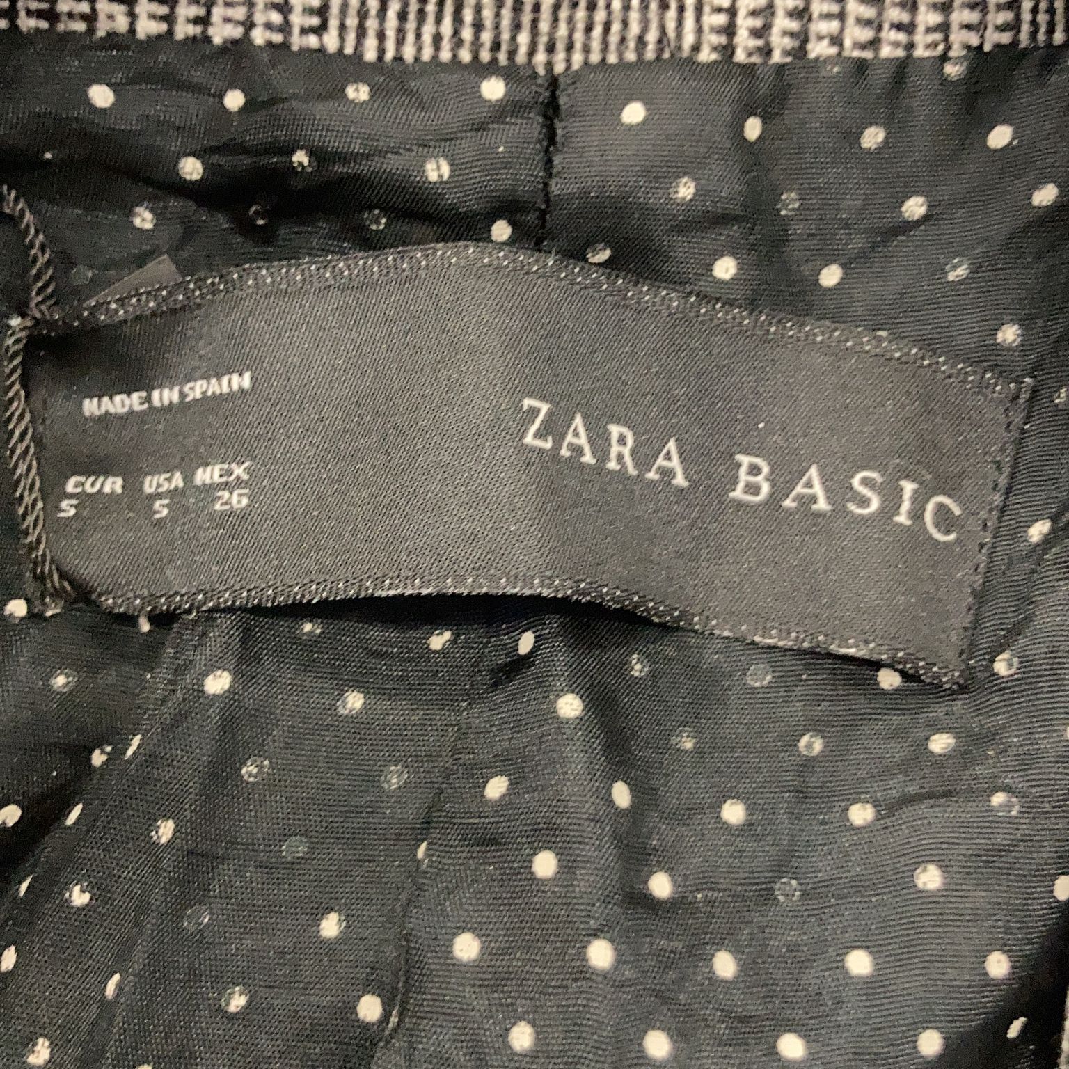 Zara Basic