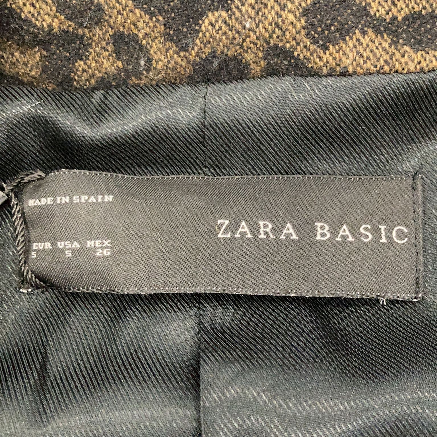 Zara Basic