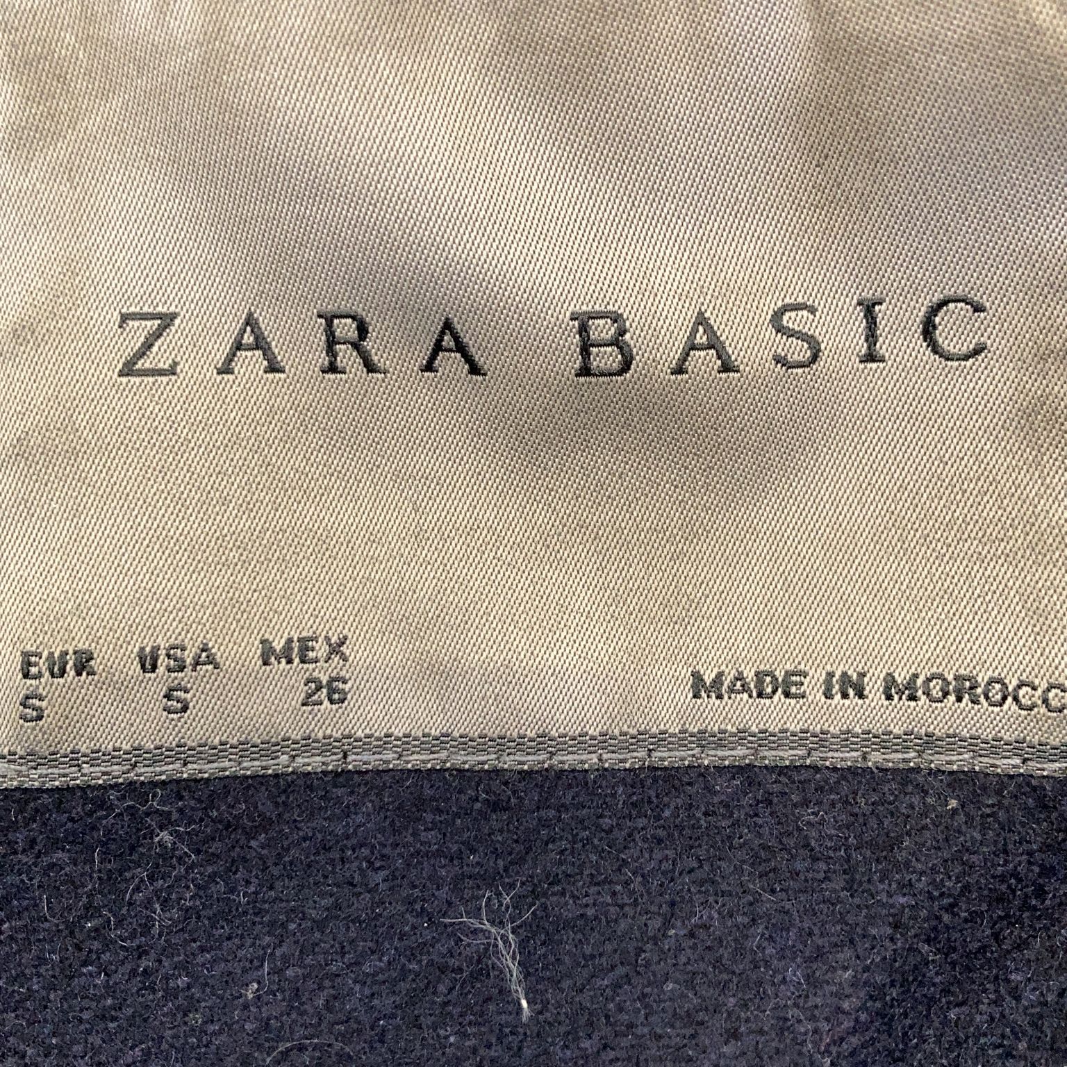 Zara Basic