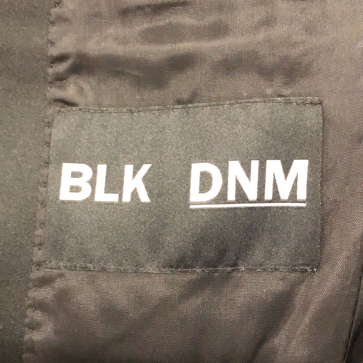 BLK DNM