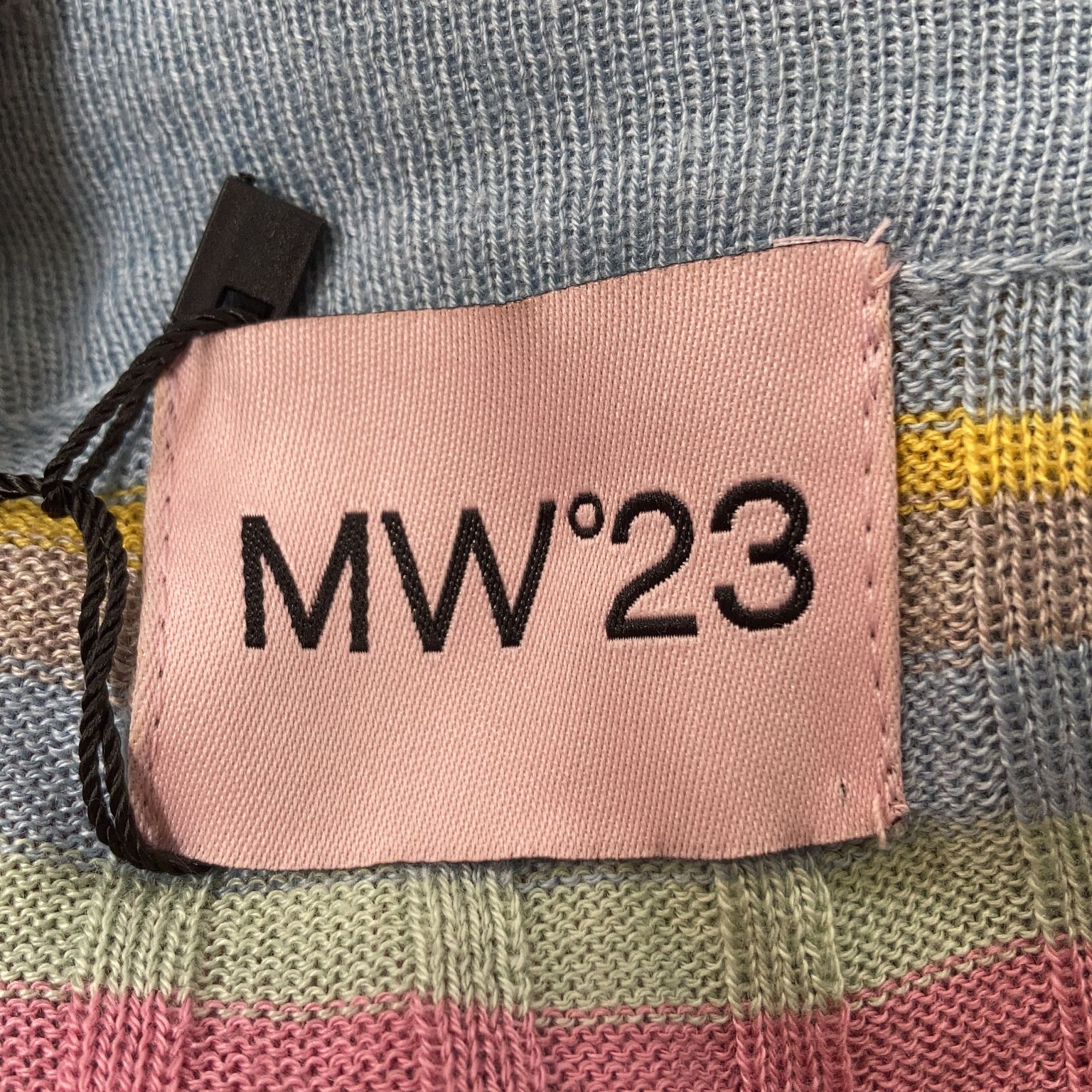 MW 23