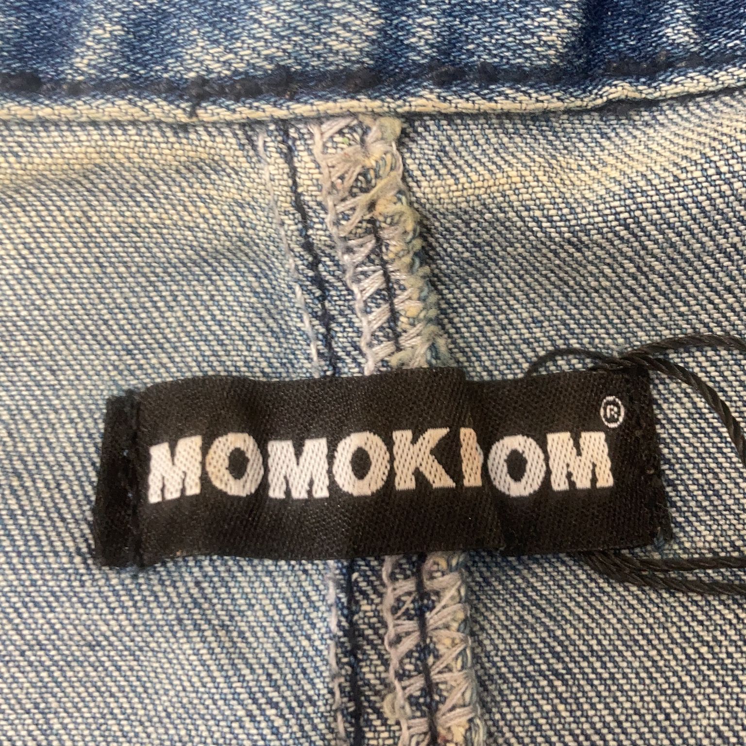 Momokrom