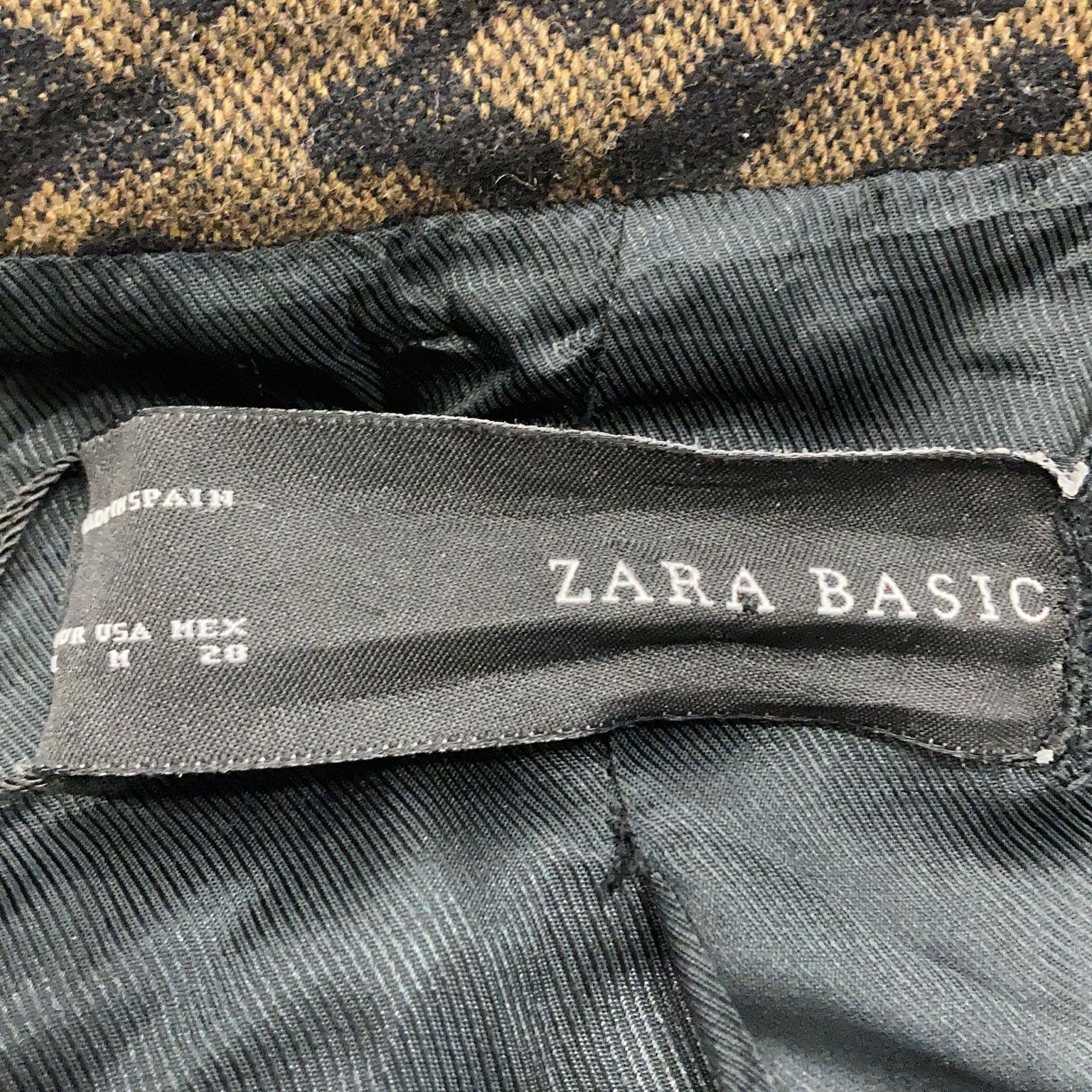 Zara Basic