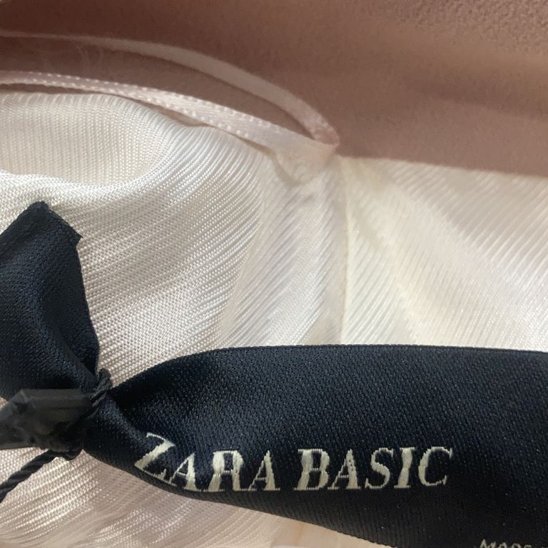 Zara Basic