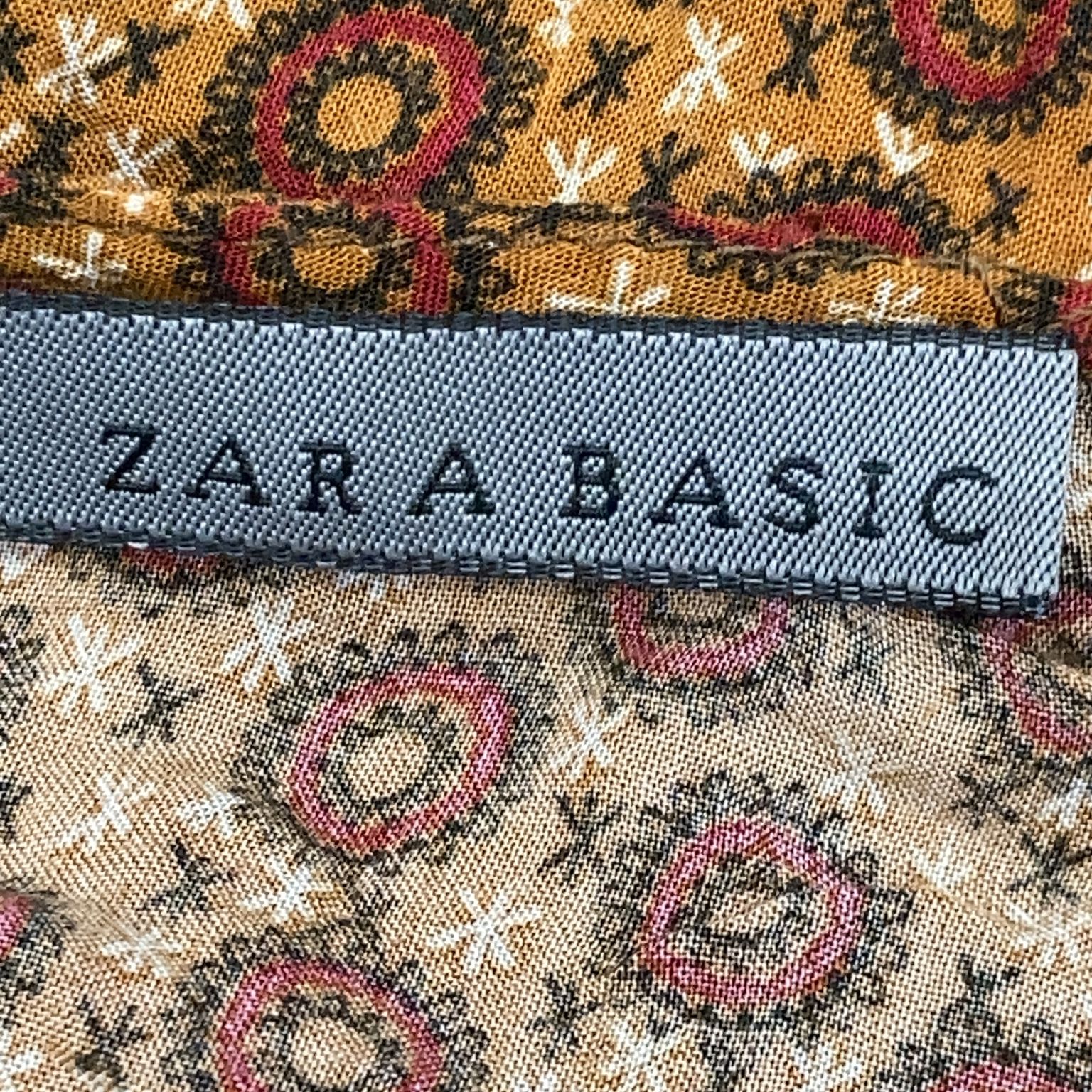 Zara Basic