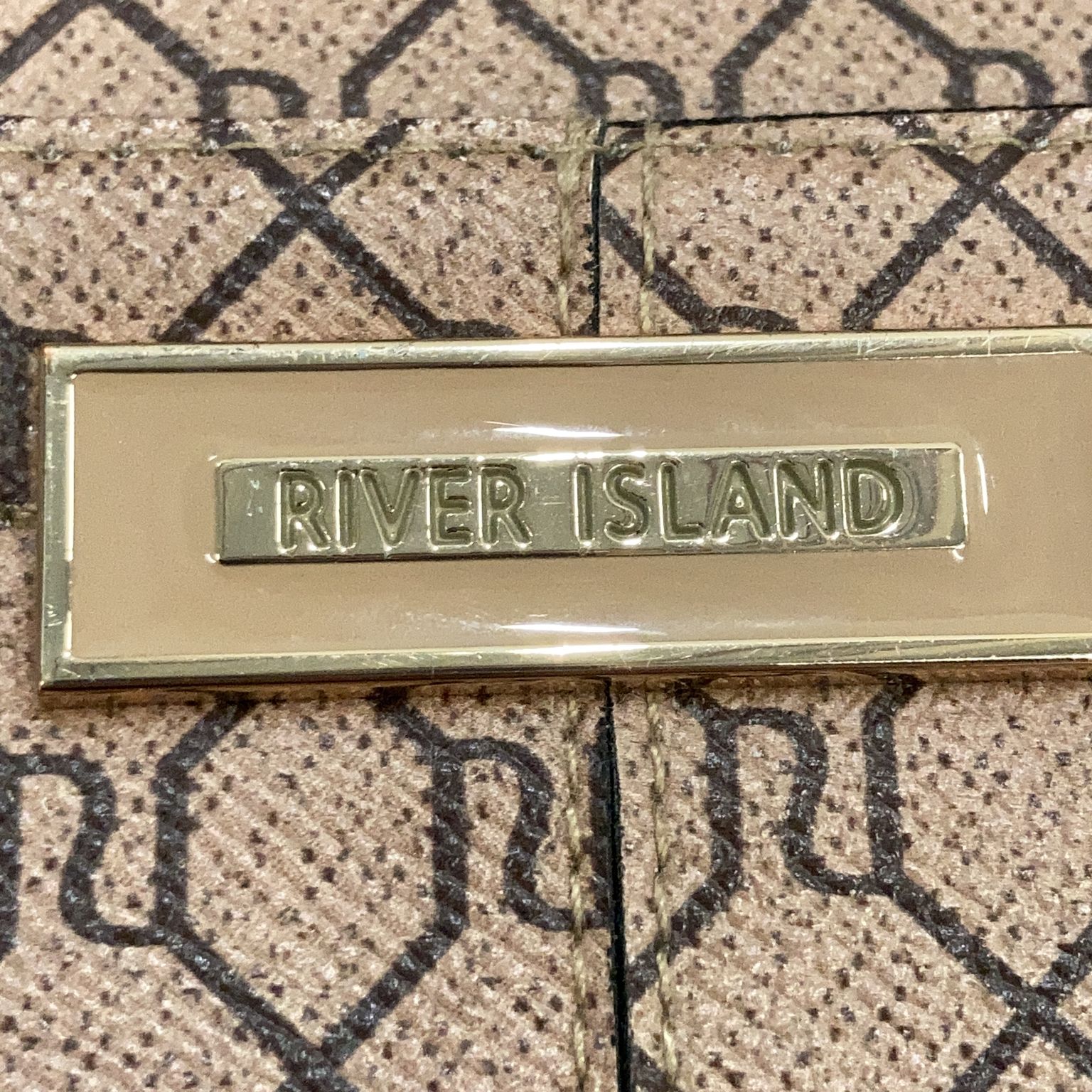 River Island