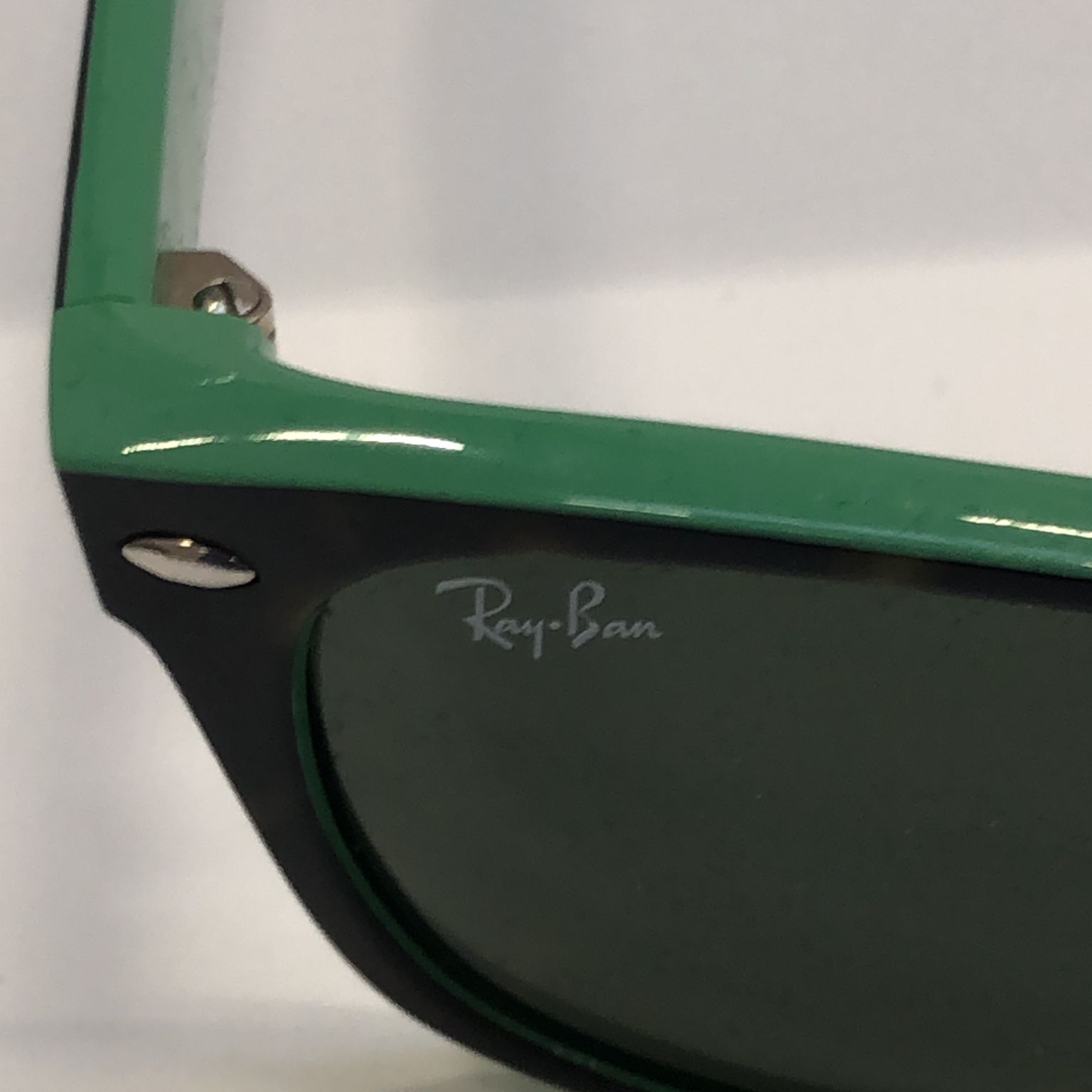 Ray-Ban