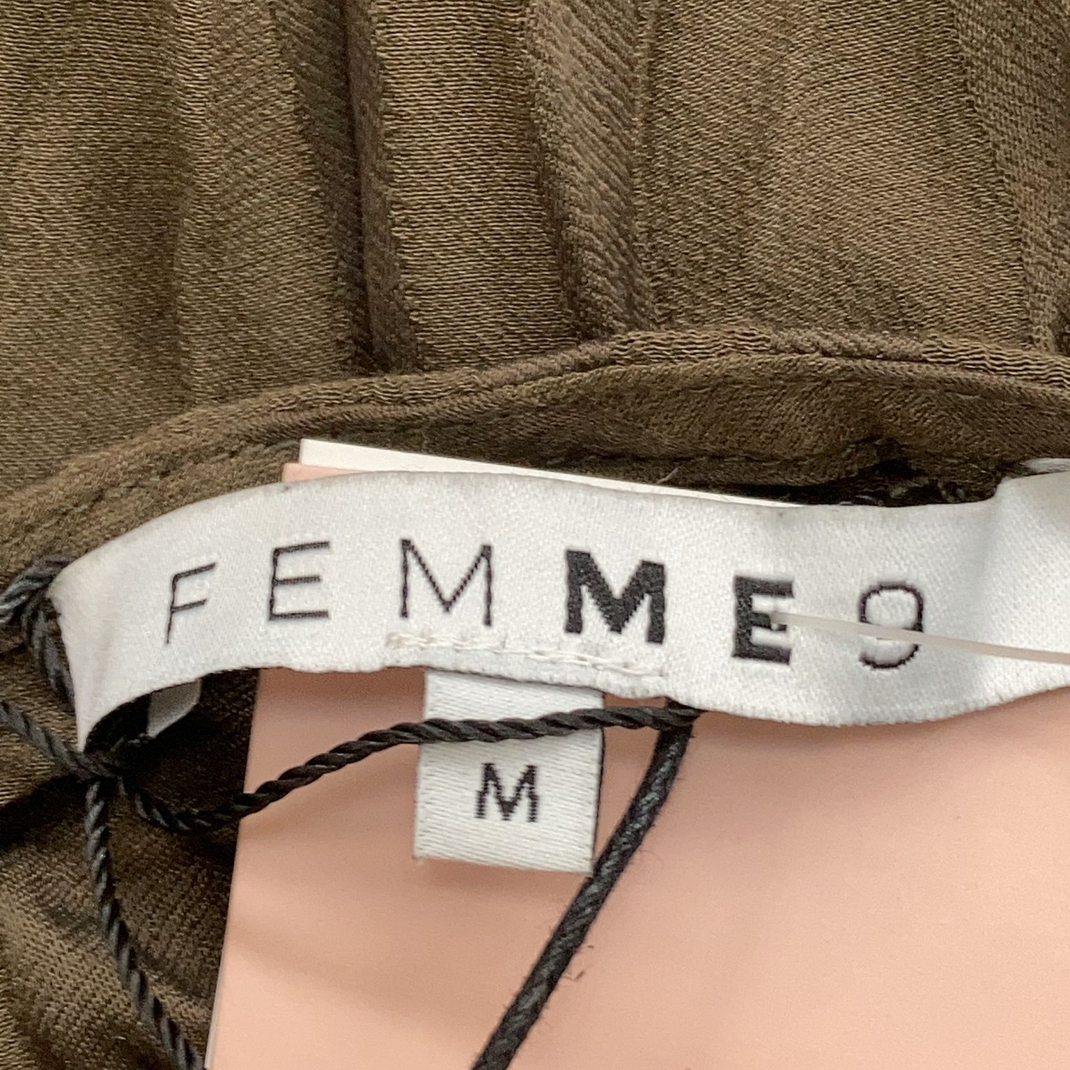 Femme 9