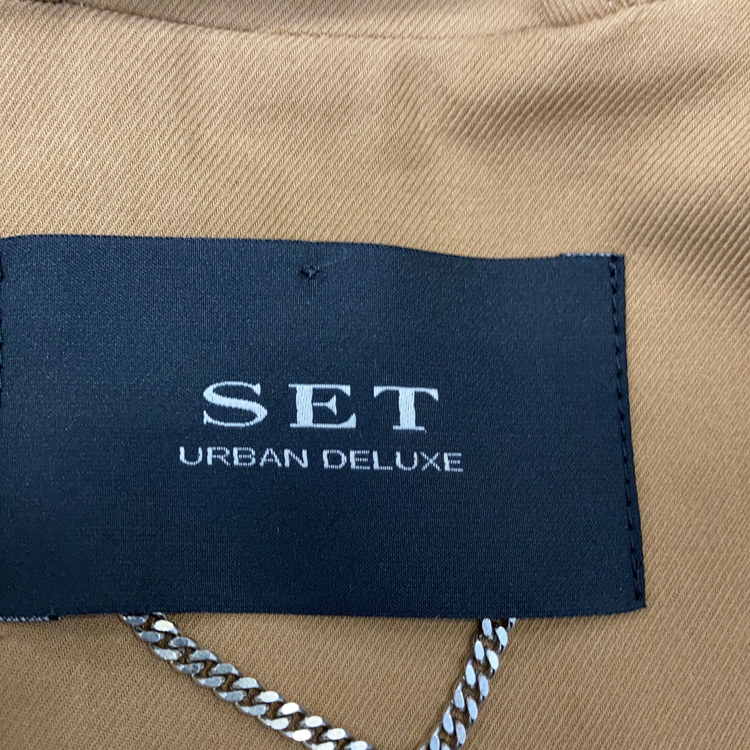 SET Urban Deluxe