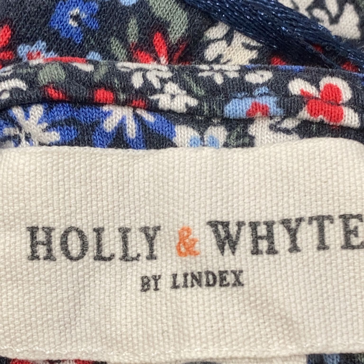 Holly  Whyte by Lindex