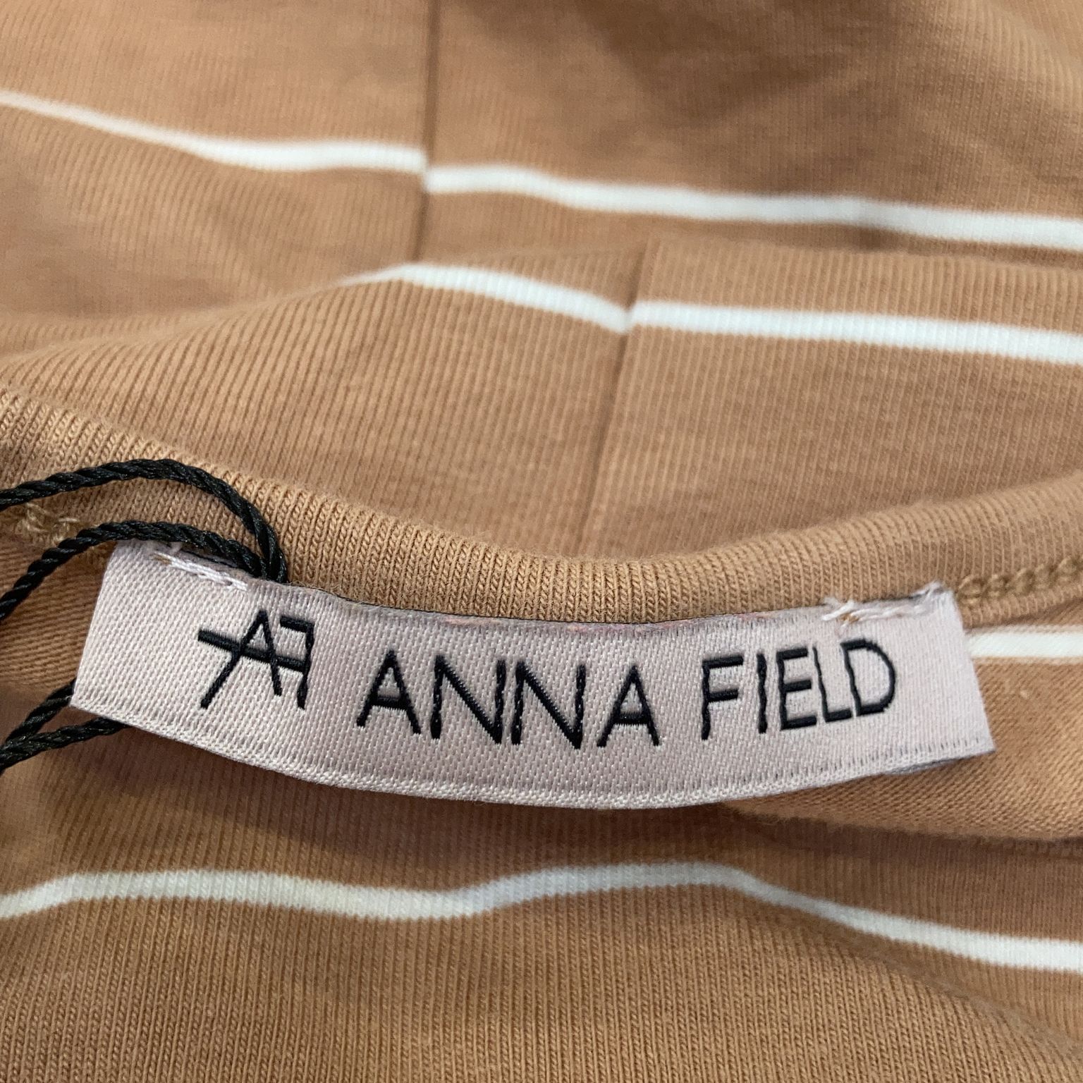 Anna Field