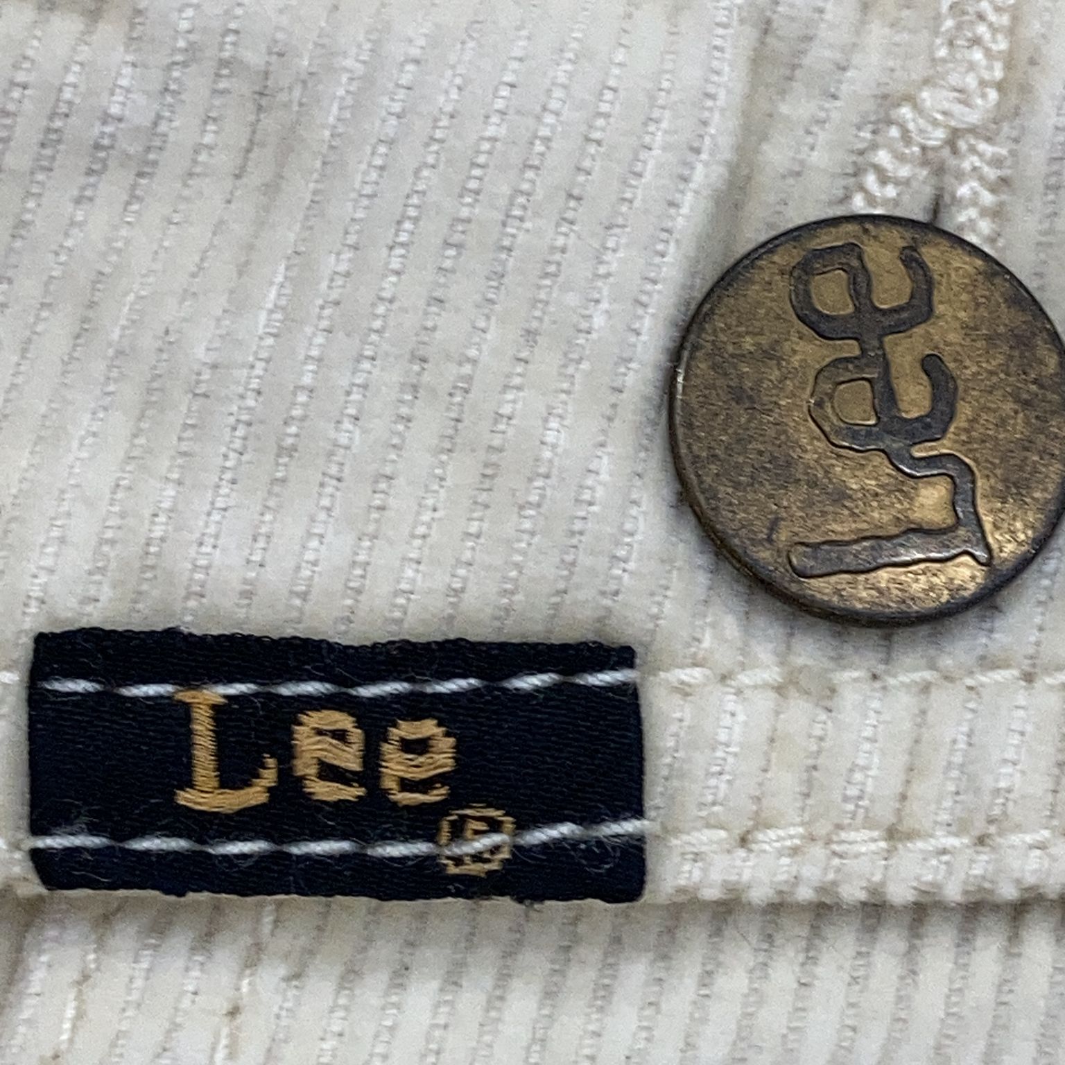 Lee