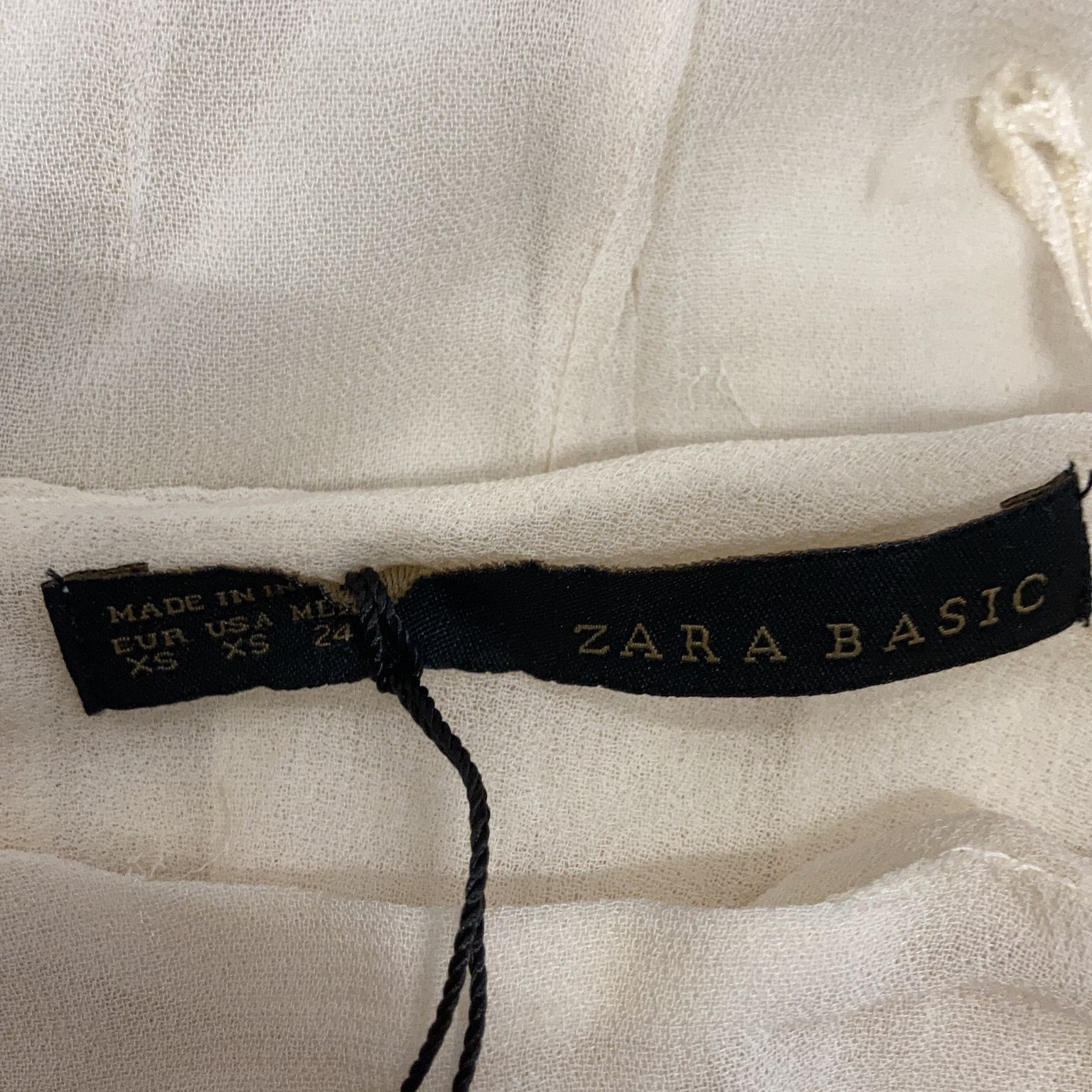 Zara Basic