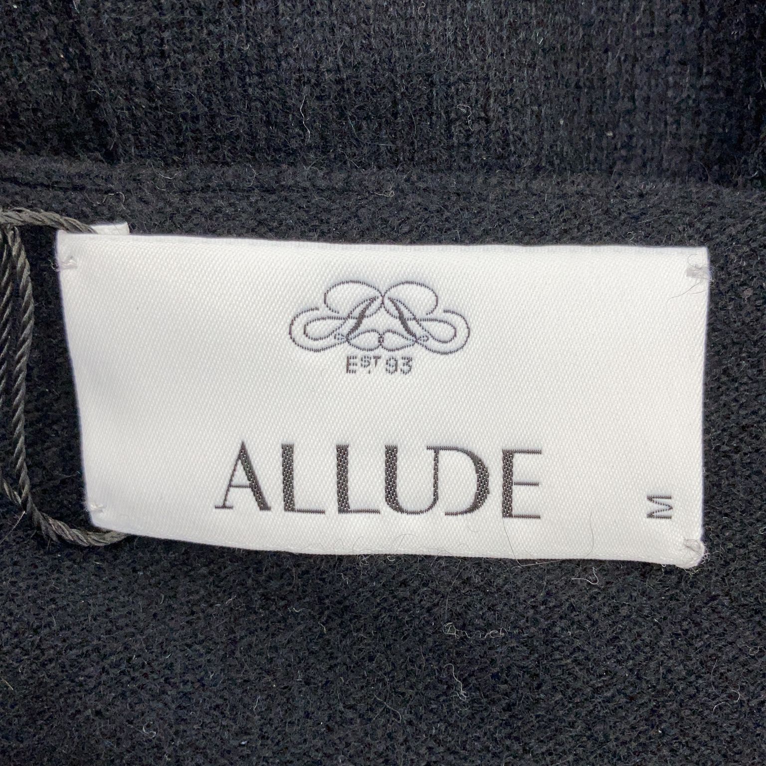 Allude