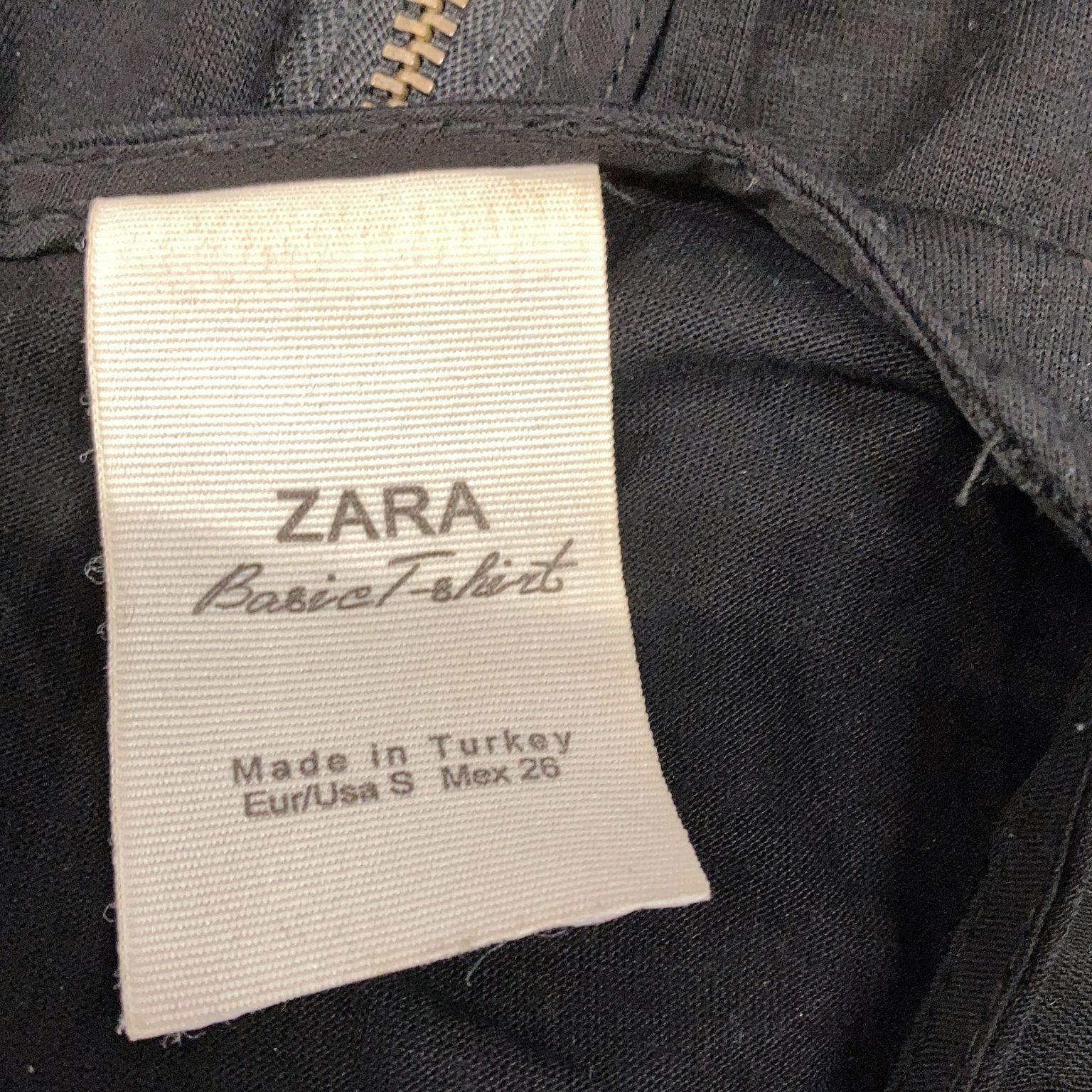 Zara Basic