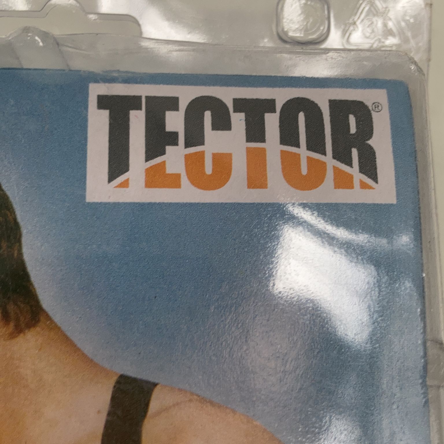 Tector