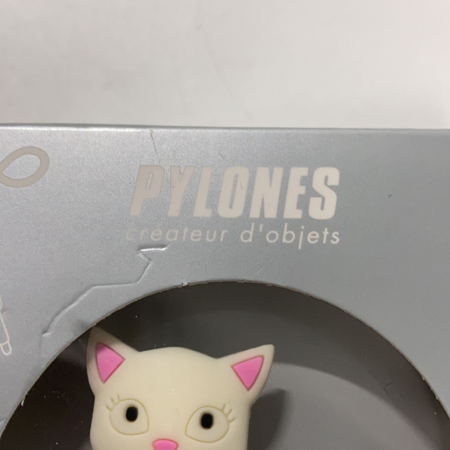 Pylones