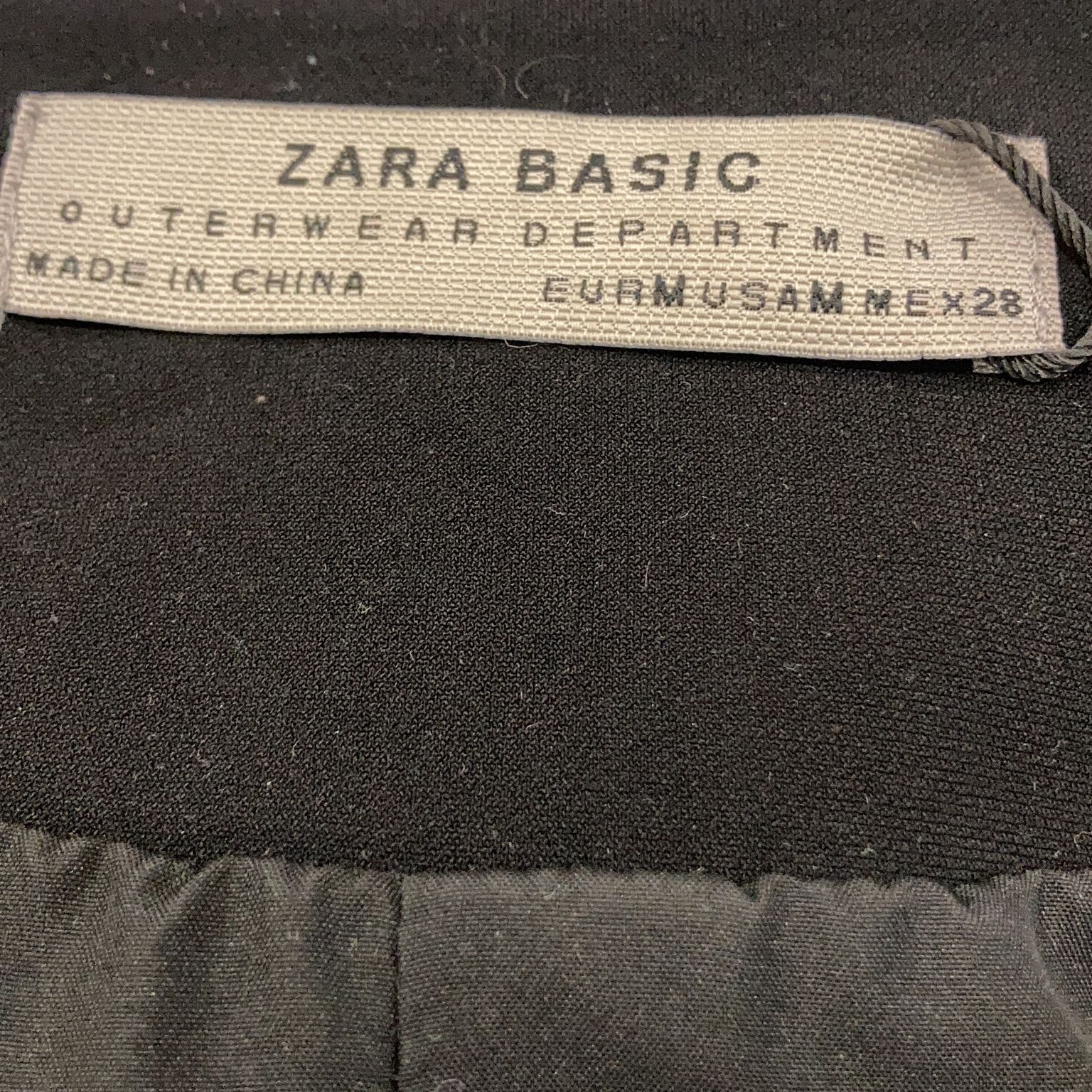 Zara Basic