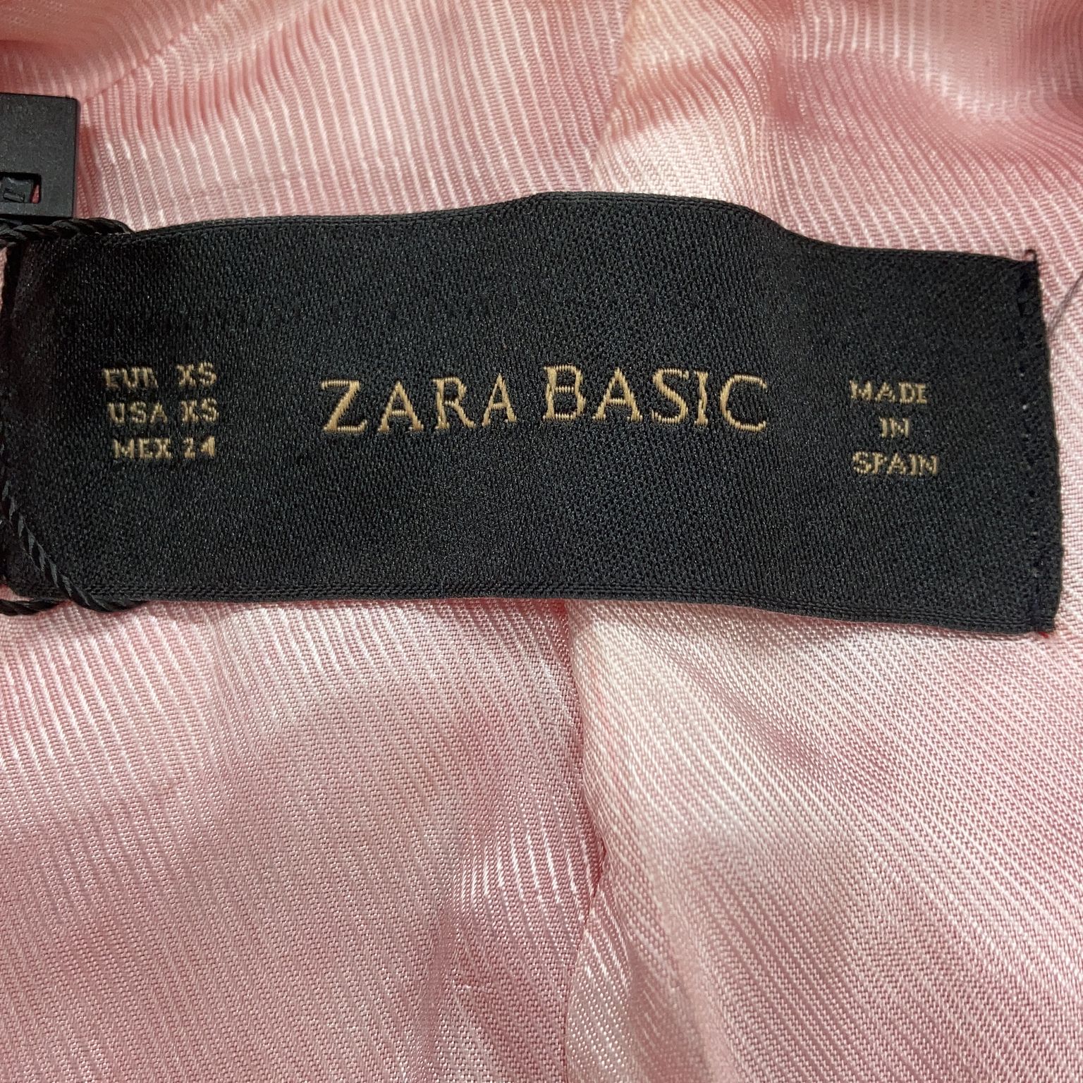 Zara Basic