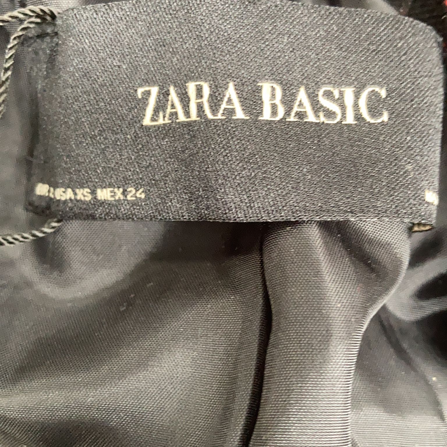 Zara Basic