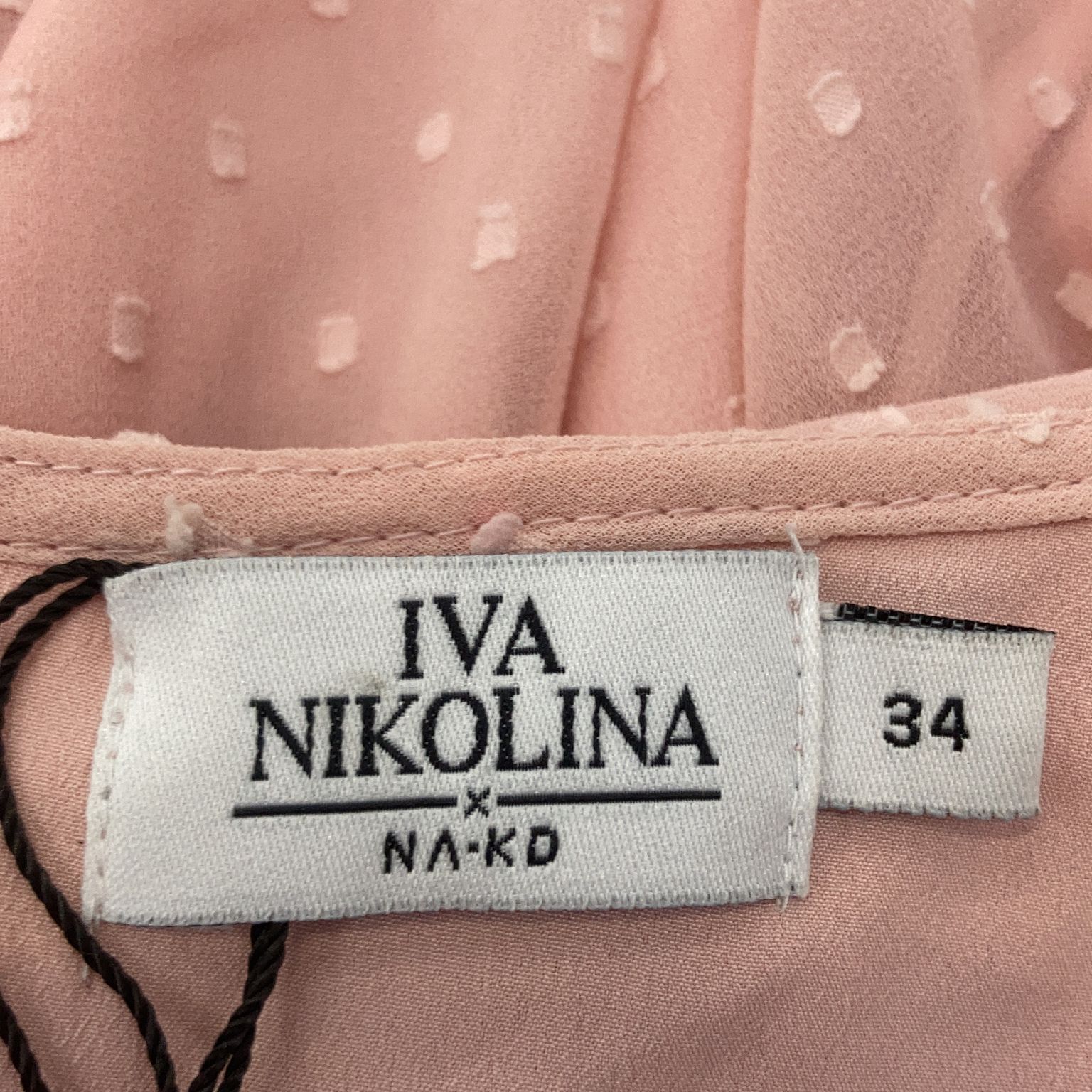 Iva Nikolina x NA-KD