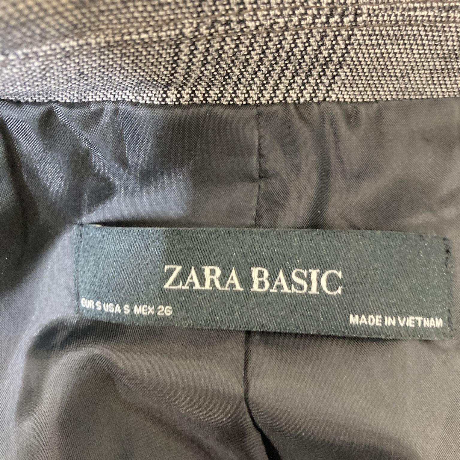 Zara Basic