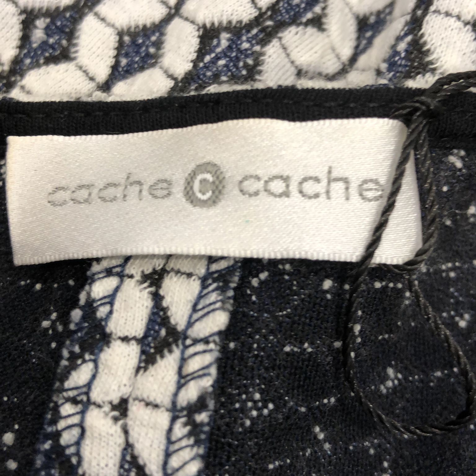 Cache Cache