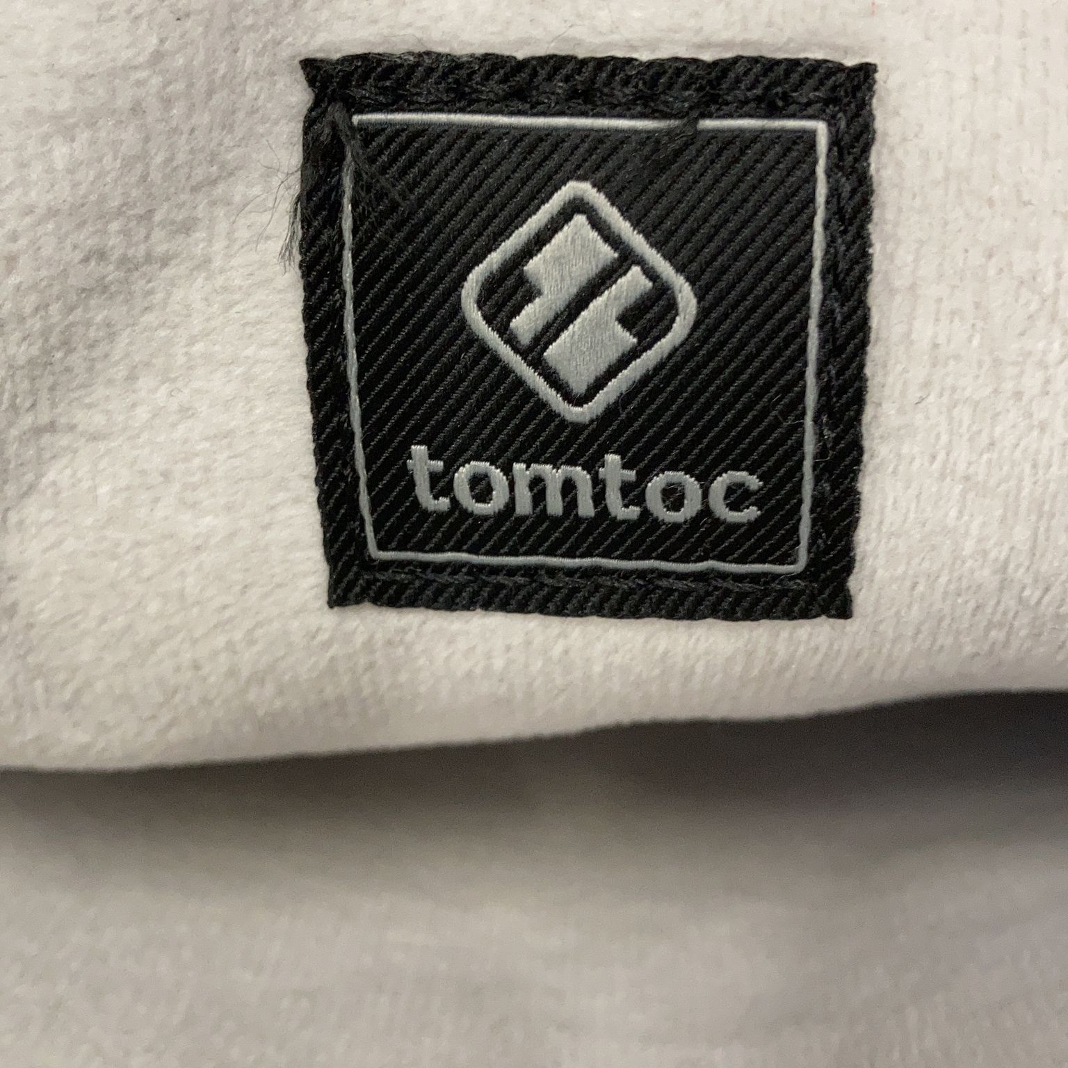 Tomtoc