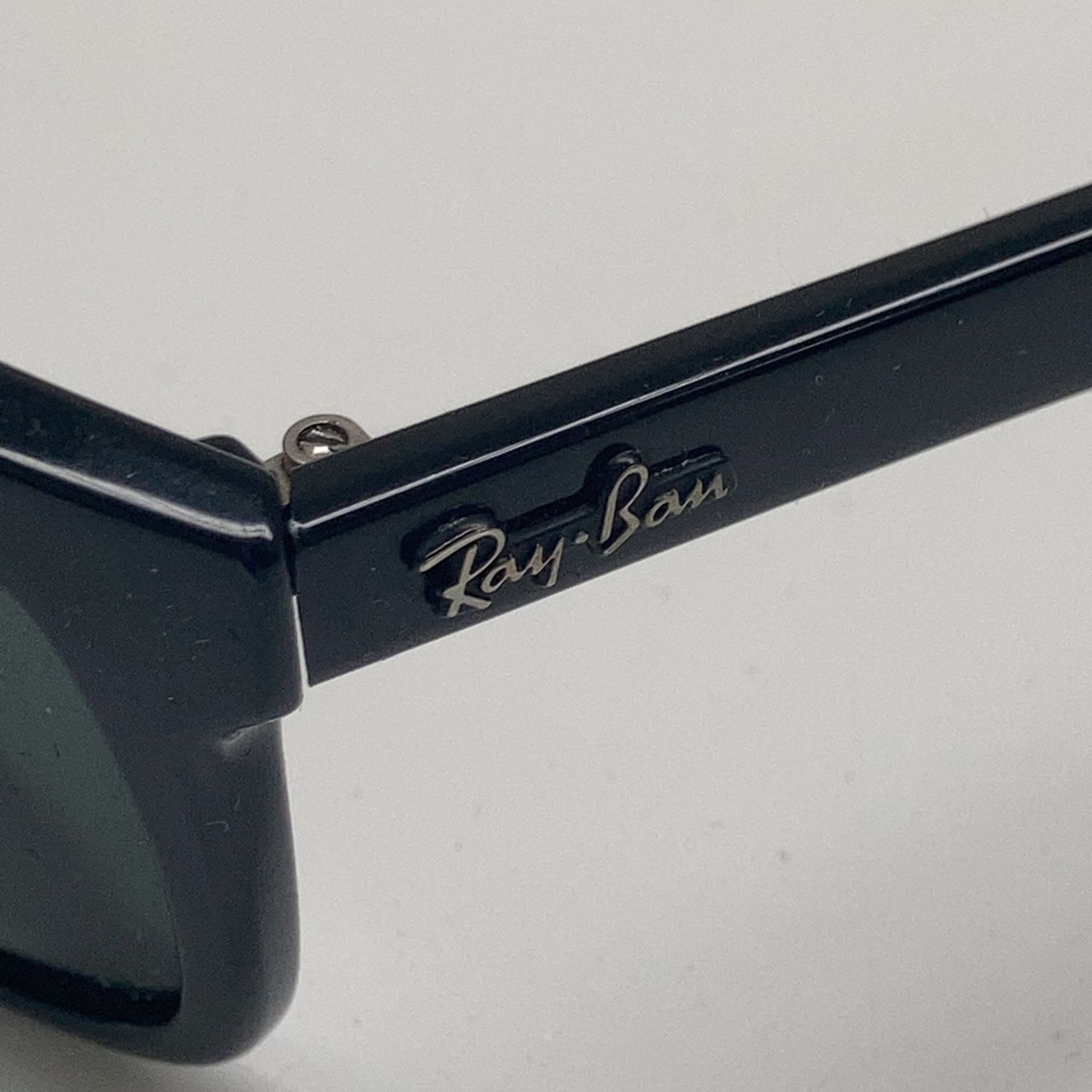 Ray-Ban